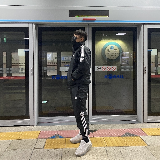 KREAM 프로필 이미지