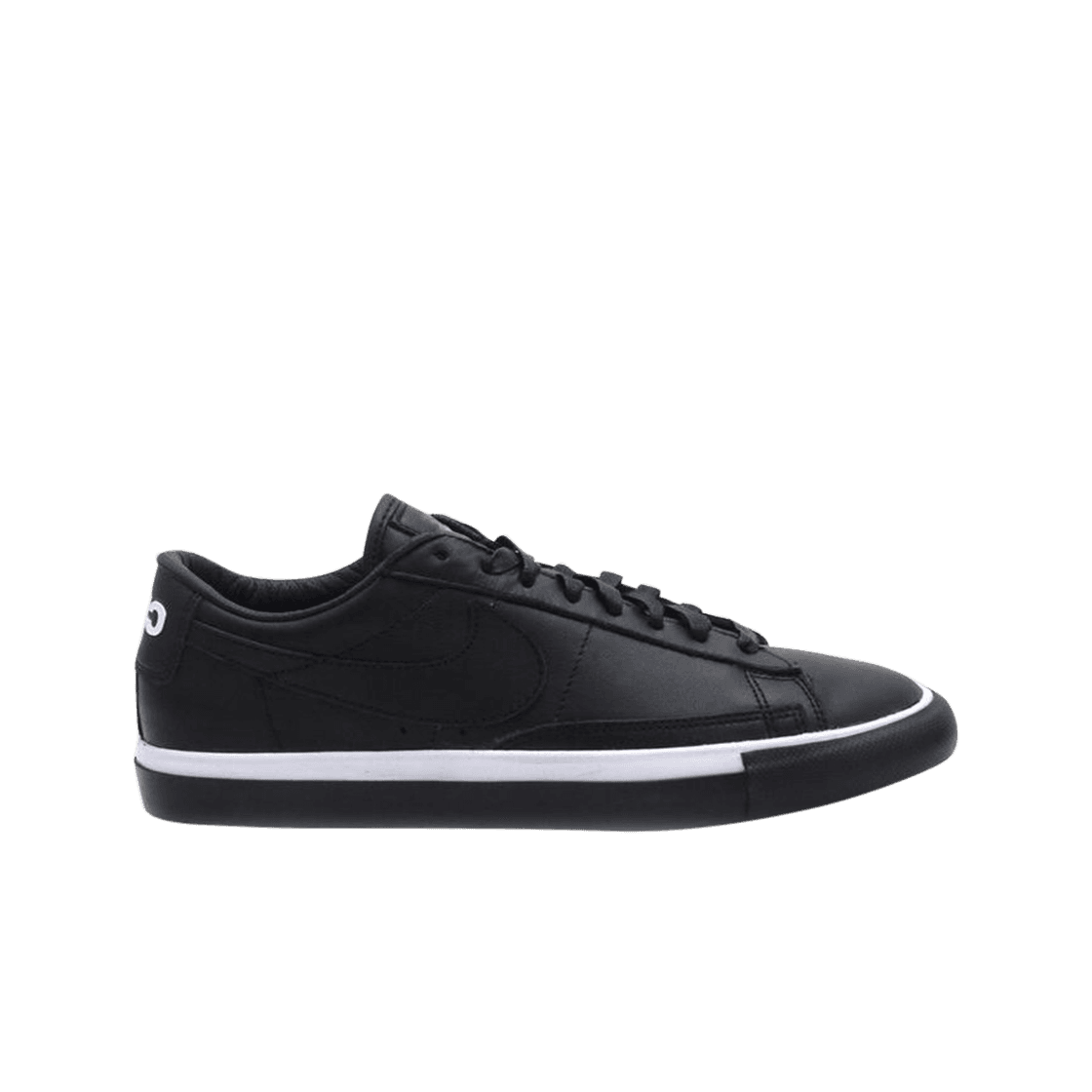 나이키 x 블랙 꼼데가르송 SB 블레이저 로우 블랙 화이트(Nike x Black Comme des Garcons SB Blazer Low Black White)