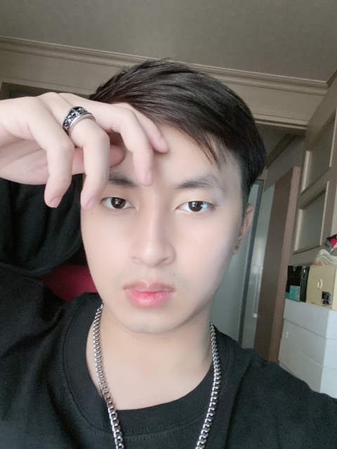 KREAM 프로필 이미지