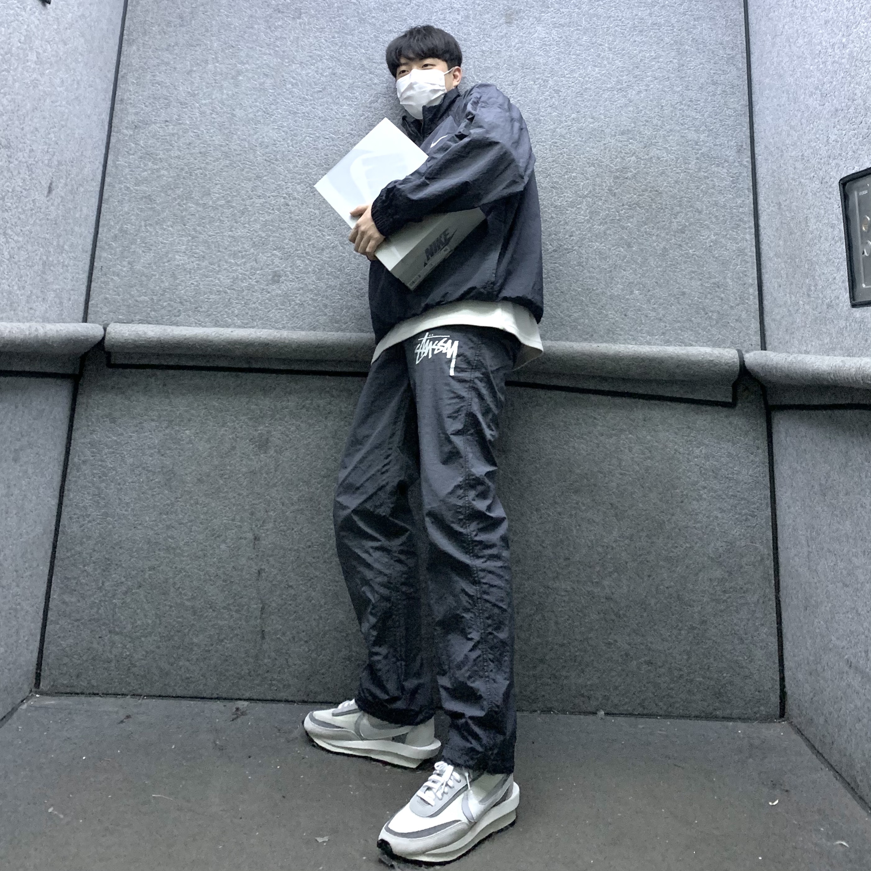 Nike x Sacai LDWaffle Summit White 착용 스타일