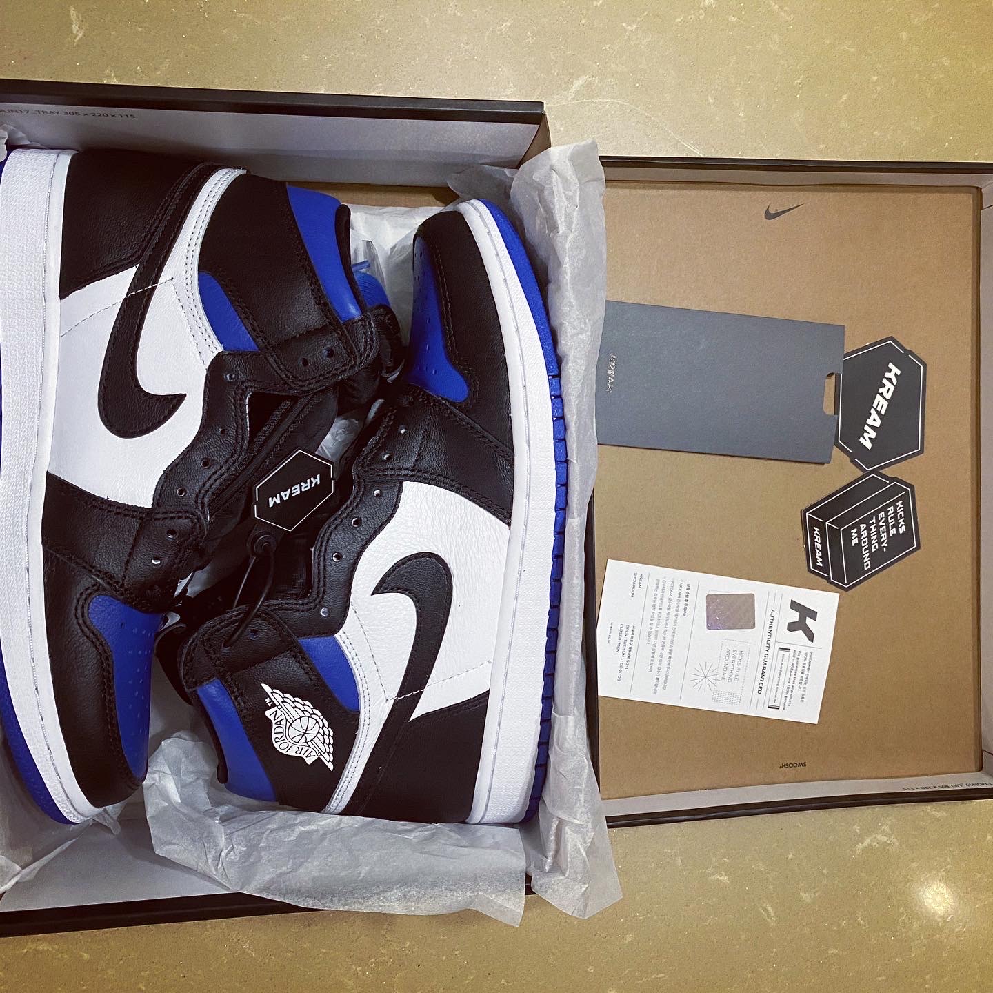 Jordan 1 Retro High OG Royal Toe 착용 스타일 - 2