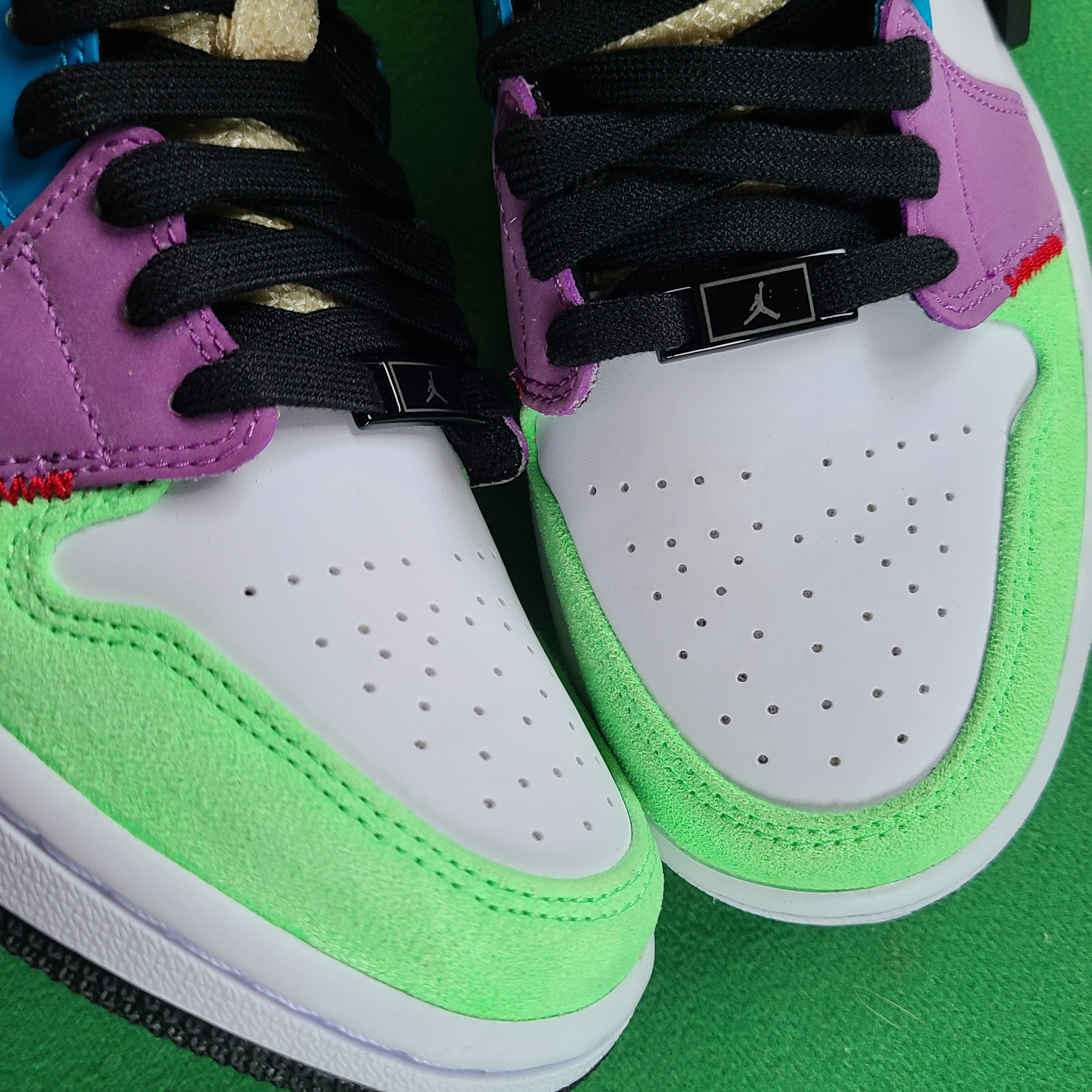 (W) Jordan 1 Mid SE Multi-Color Lightbulb 착용 스타일 - 3