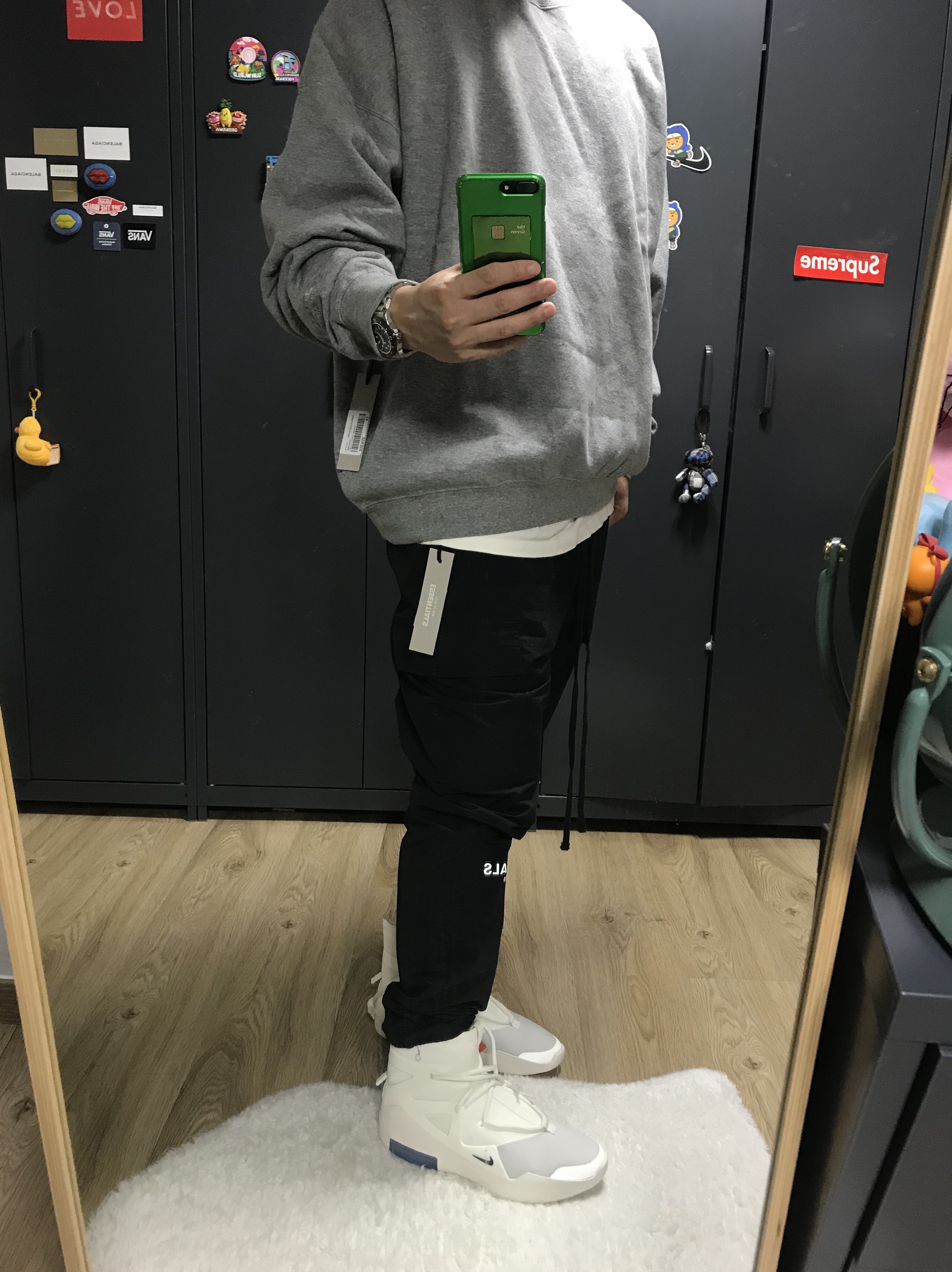 Nike x Fear of God Air Fear of God 1 Sail 착용 스타일 - 3
