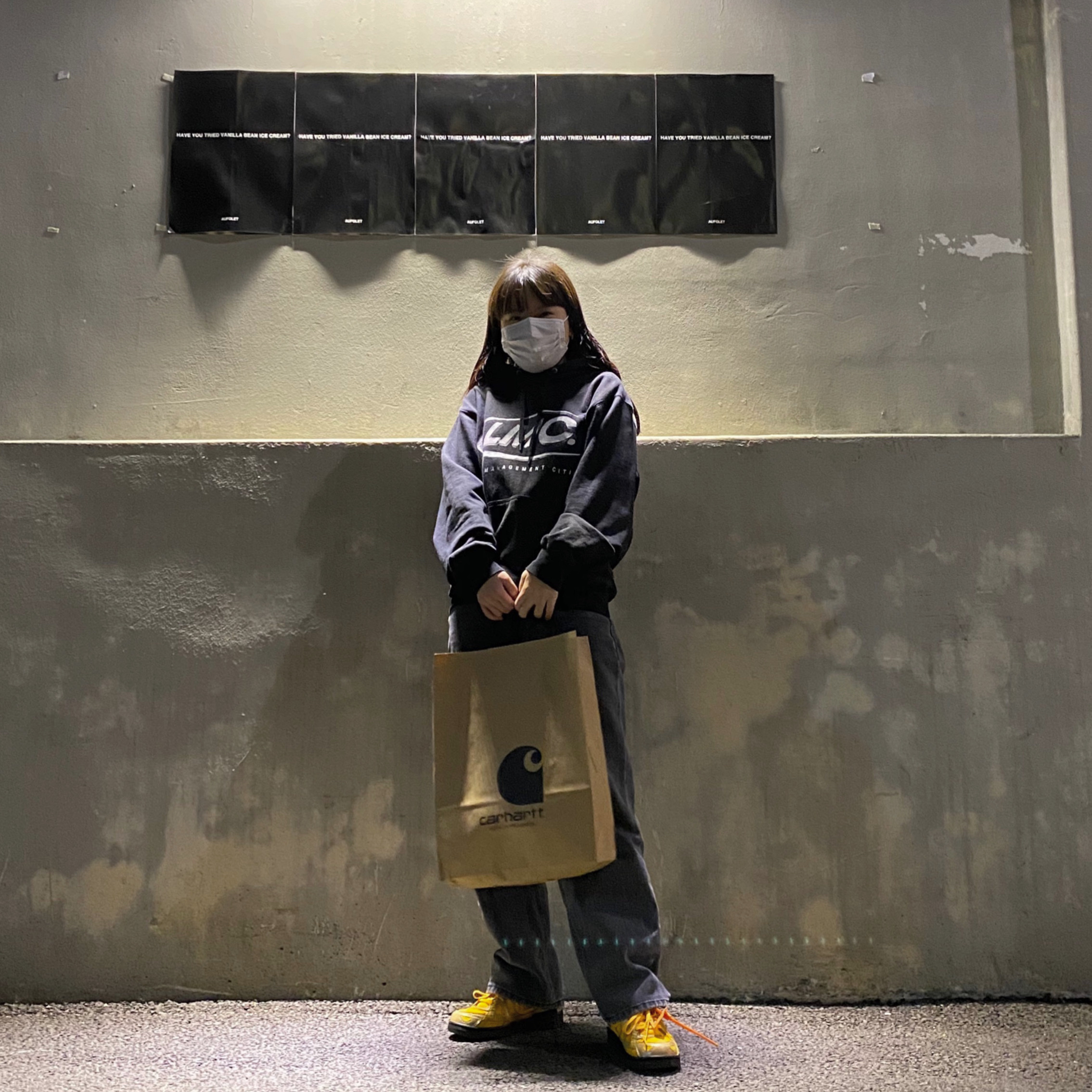 Nike x Off-White Air Rubber Dunk University Gold 착용 스타일