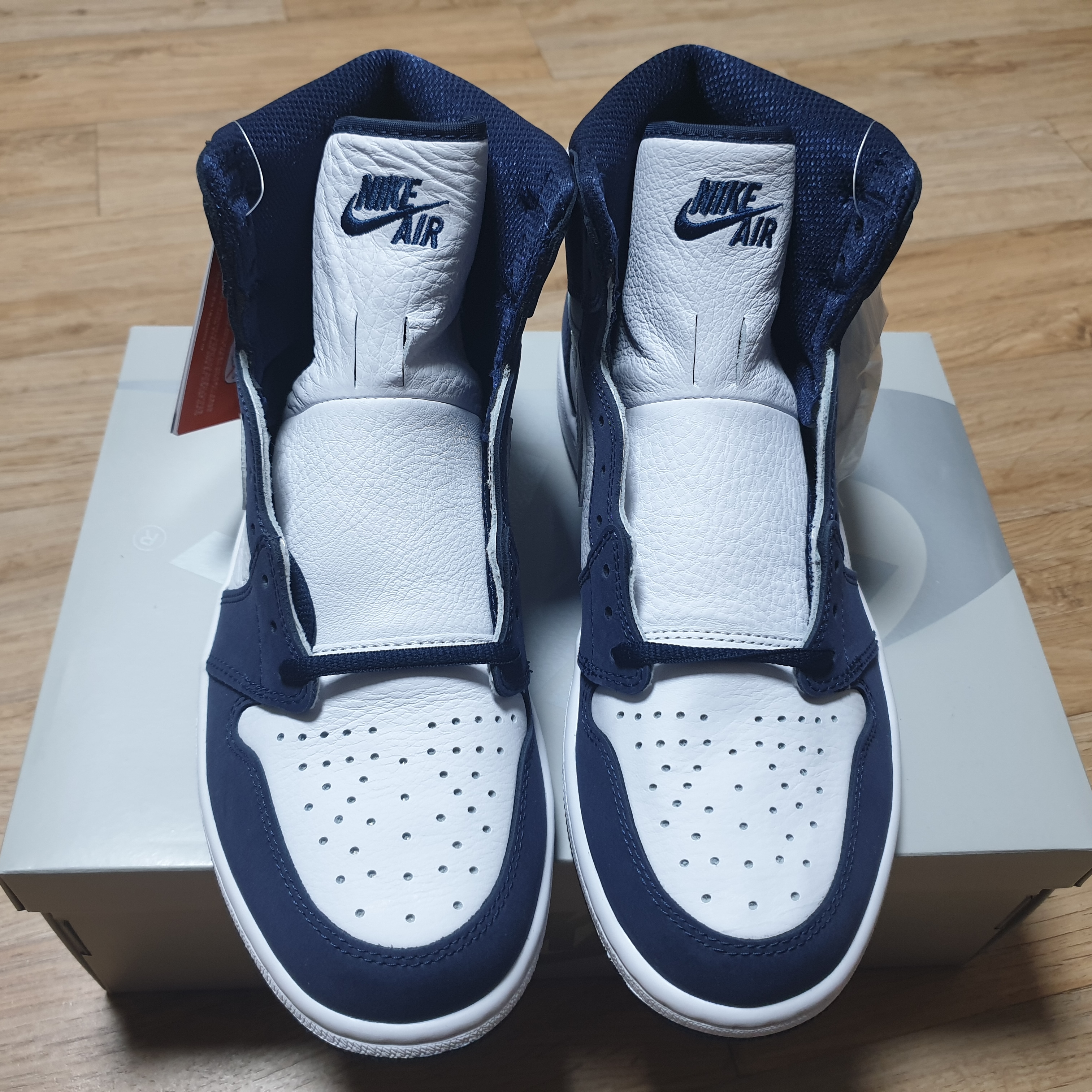 Jordan 1 Retro High OG CO.JP Midnight Navy 착용 스타일 - 2
