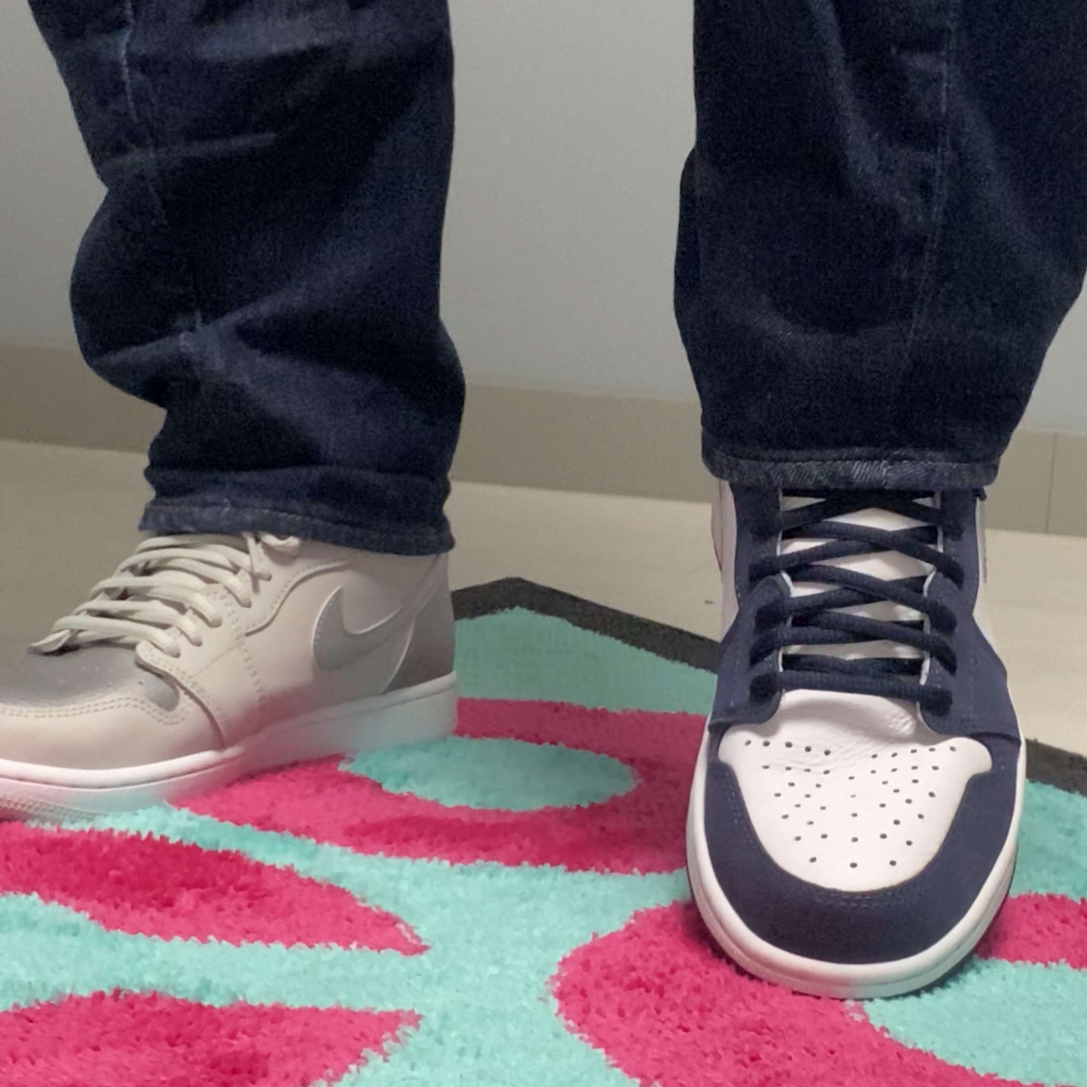 Jordan 1 Retro High OG CO.JP Midnight Navy, Jordan 1 Retro High OG CO.JP Neutral Grey 착용 스타일