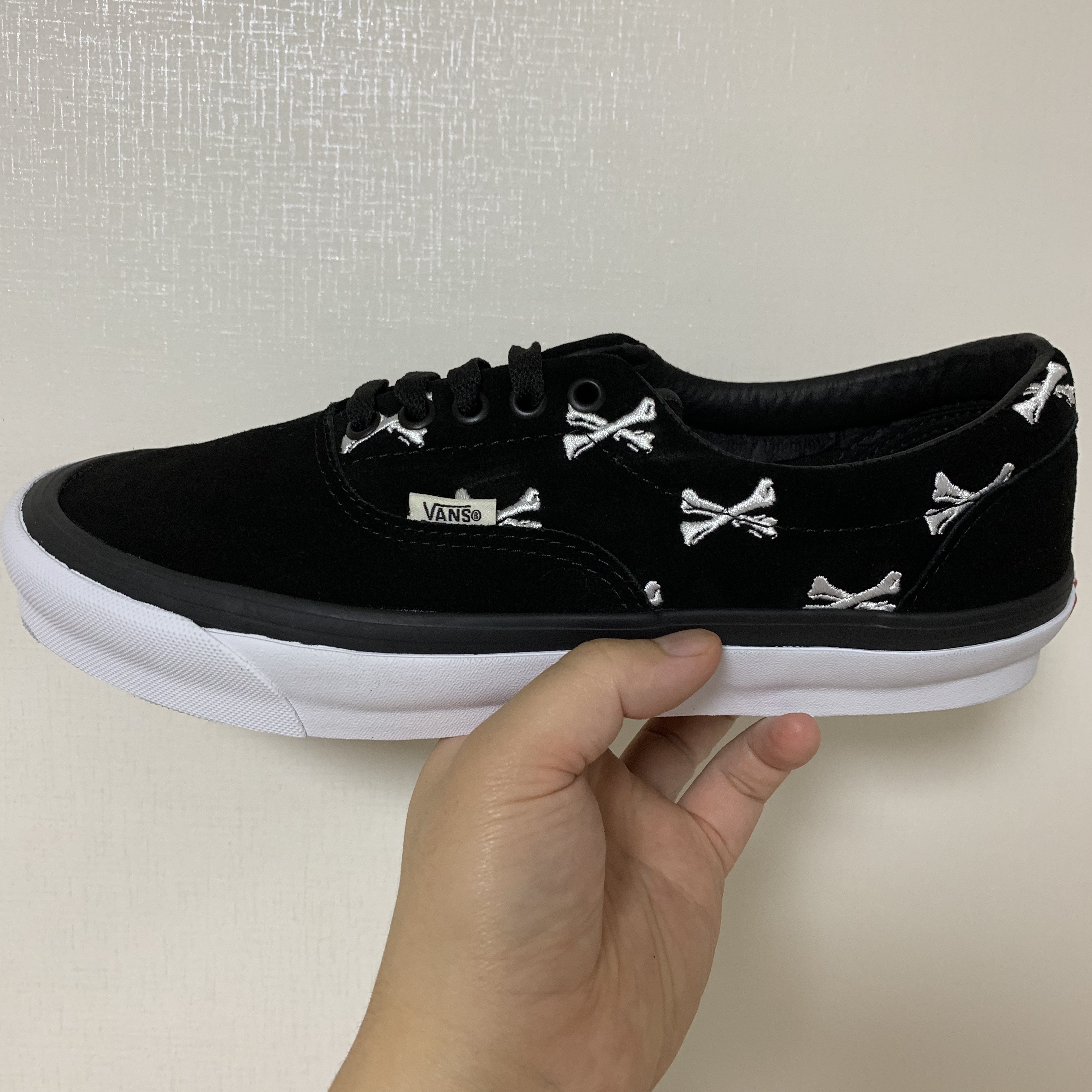Vans Vault x WTAPS OG Era LX Black 착용 스타일
