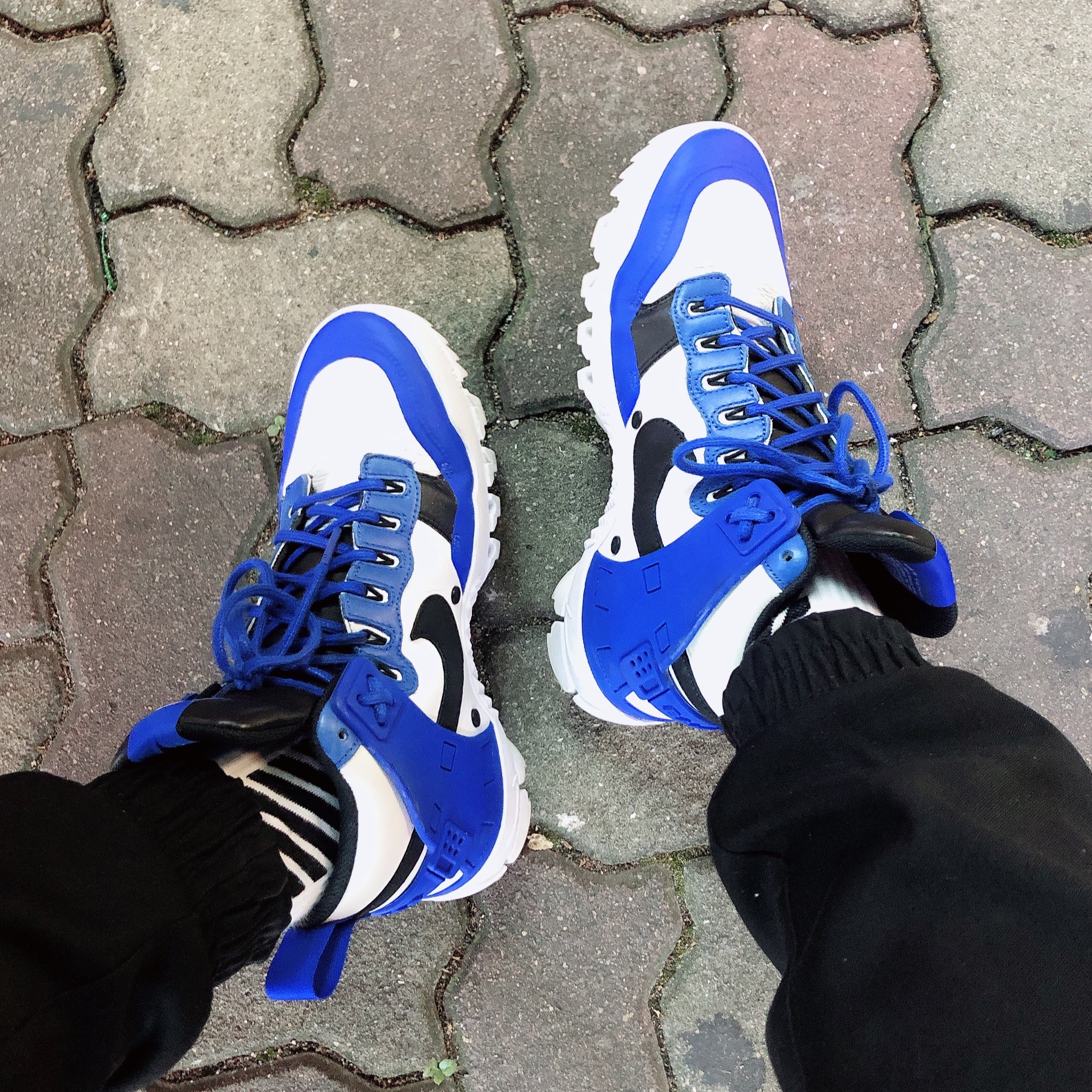 Nike x Undercover SFB Jungle Dunk White 착용 스타일 - 1