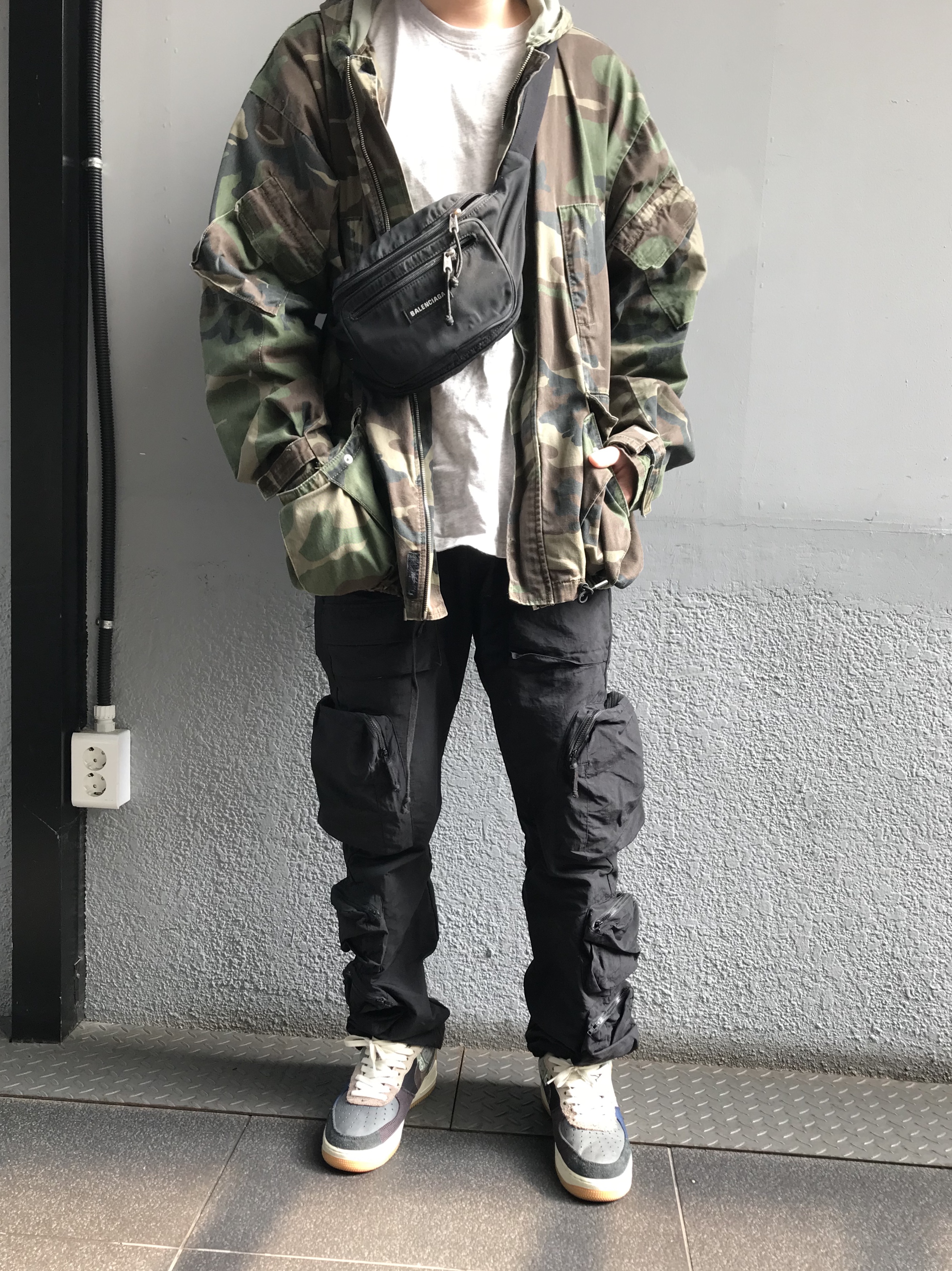 Nike x Travis Scott Air Force 1 Low Cactus Jack 착용 스타일