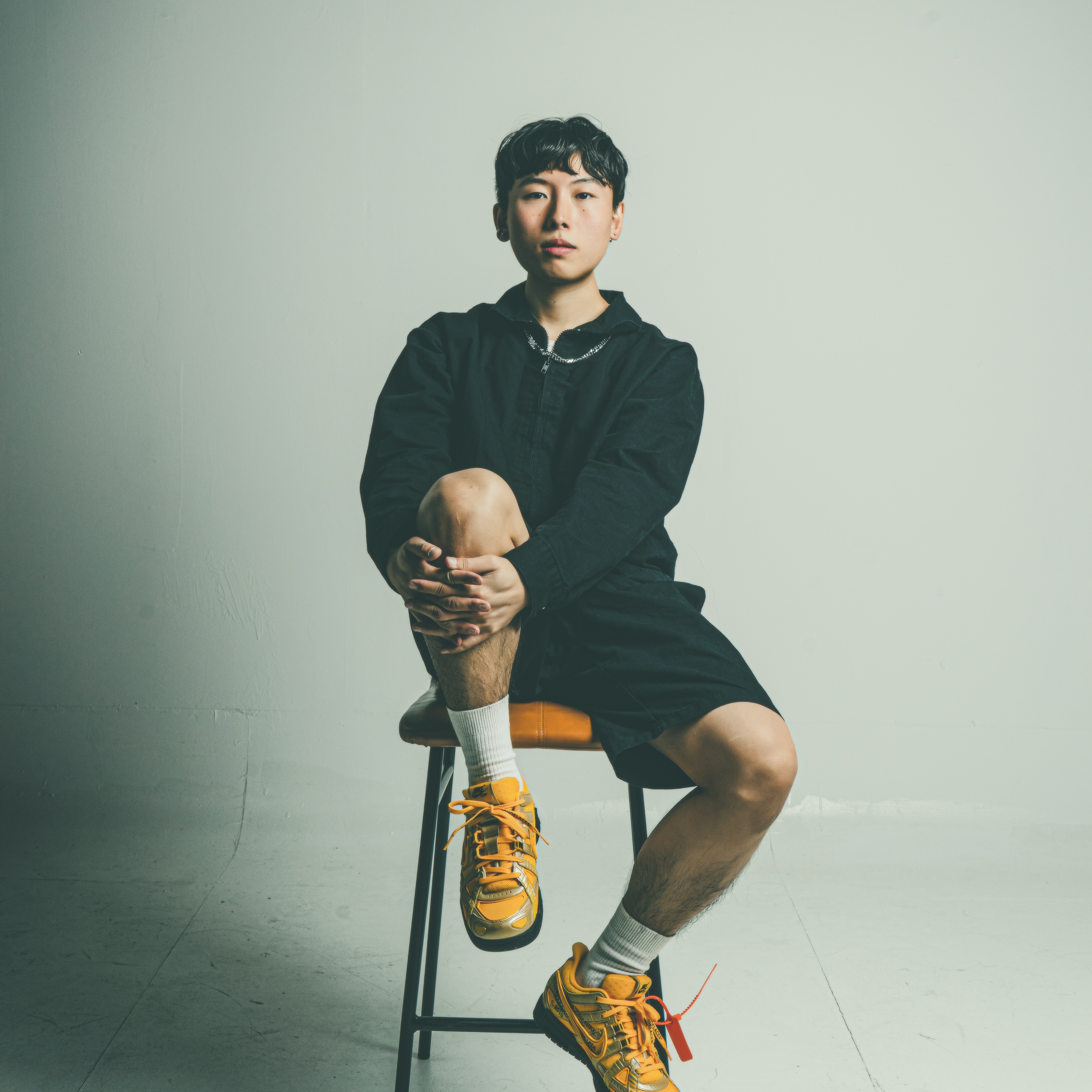 Nike x Off-White Air Rubber Dunk University Gold 착용 스타일