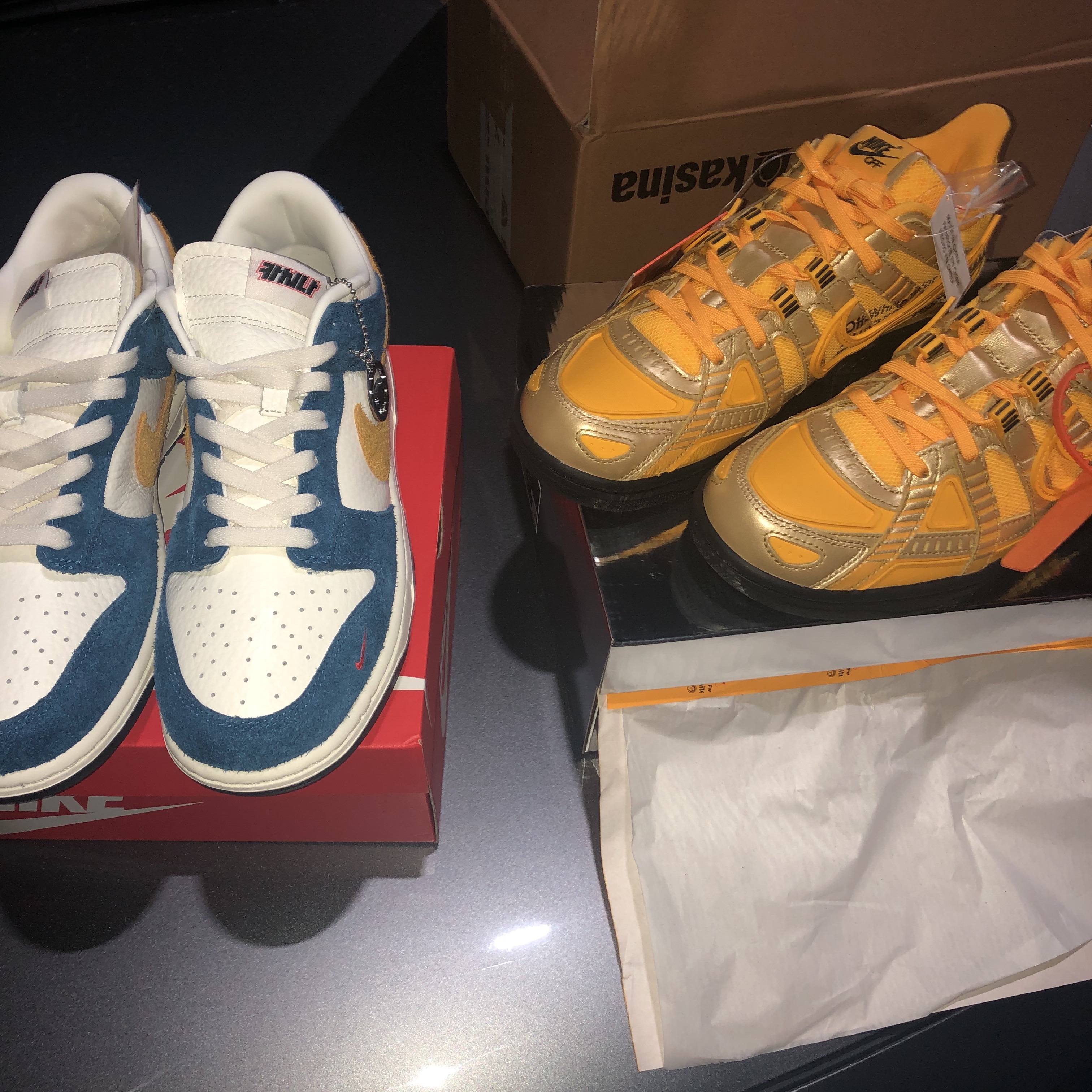 Nike x Kasina Dunk Low 80's Bus, Nike x Off-White Air Rubber Dunk University Gold 착용 스타일