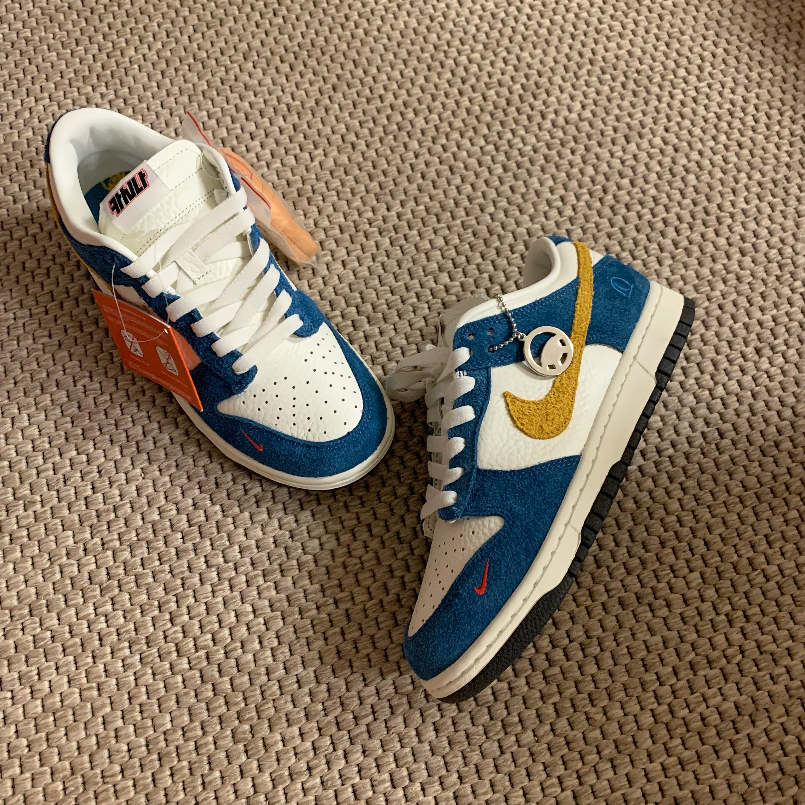 Nike x Kasina Dunk Low 80's Bus 착용 스타일