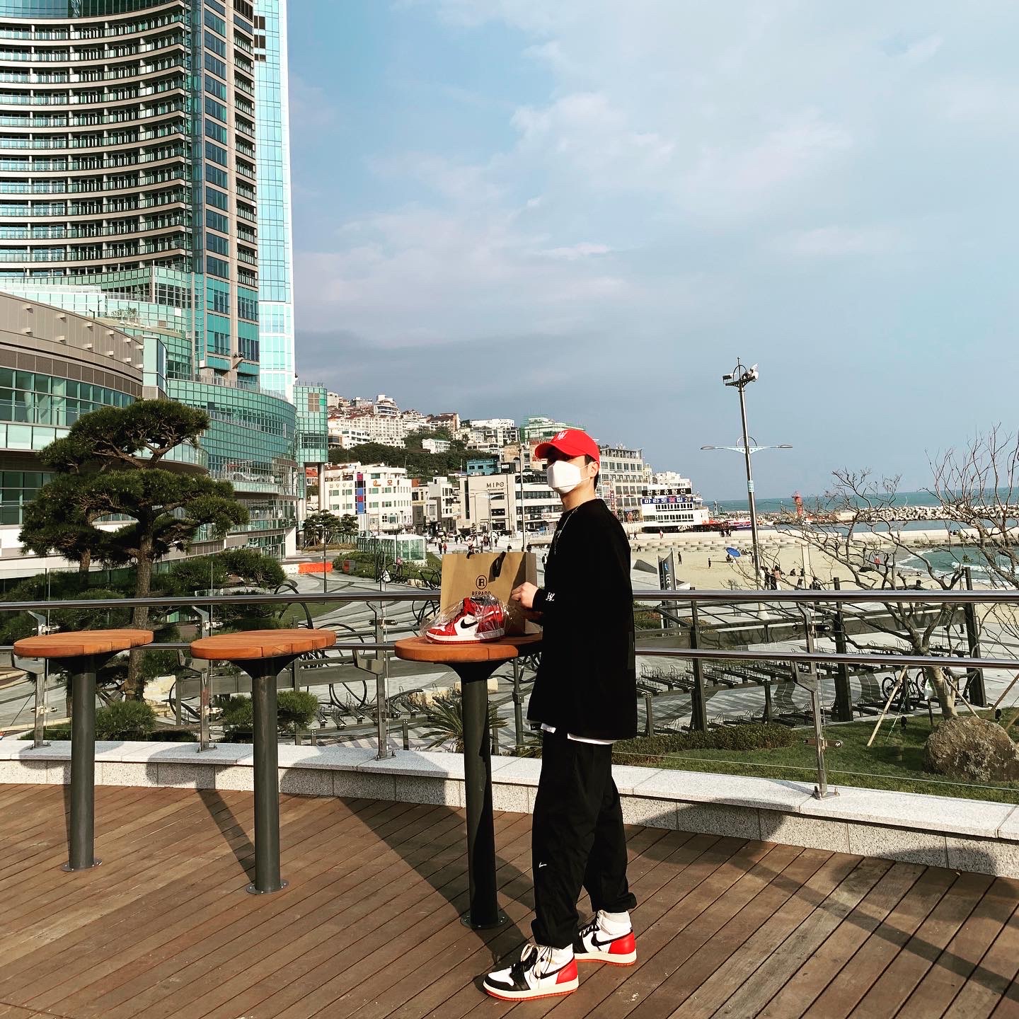 Jordan 1 x Union Retro High Black Toe, Jordan 1 Retro High OG Chicago 2015 착용 스타일 - 1