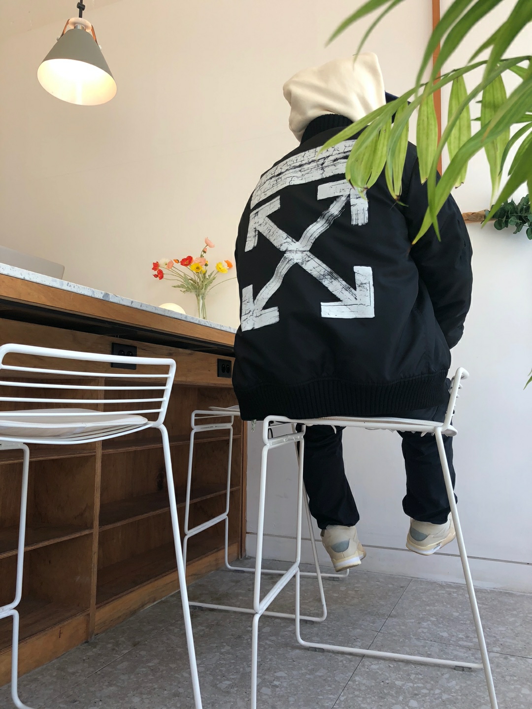 (W) Jordan 4 x Off-White Retro SP Sail 착용 스타일
