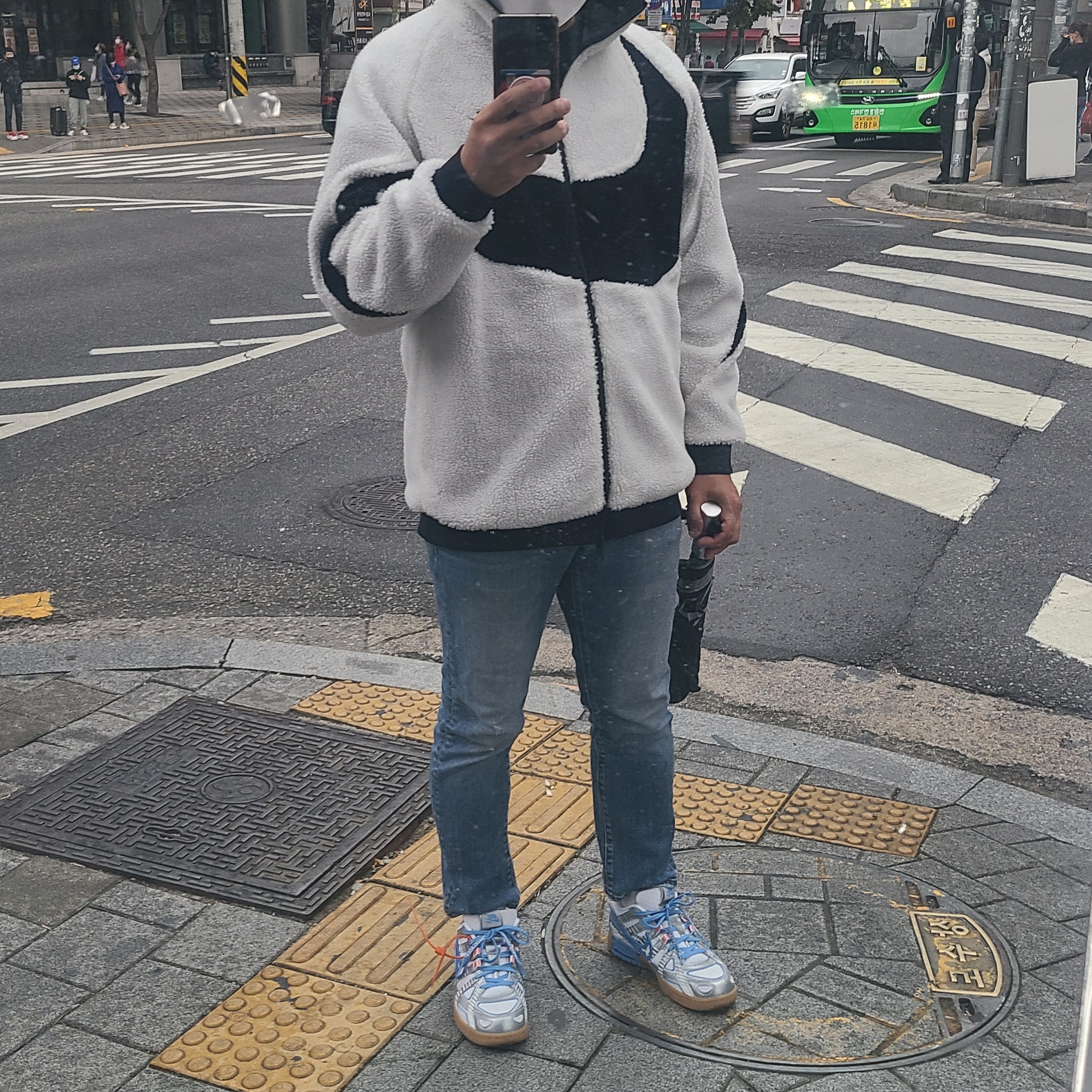 Nike x Off-White Air Rubber Dunk University Blue 착용 스타일
