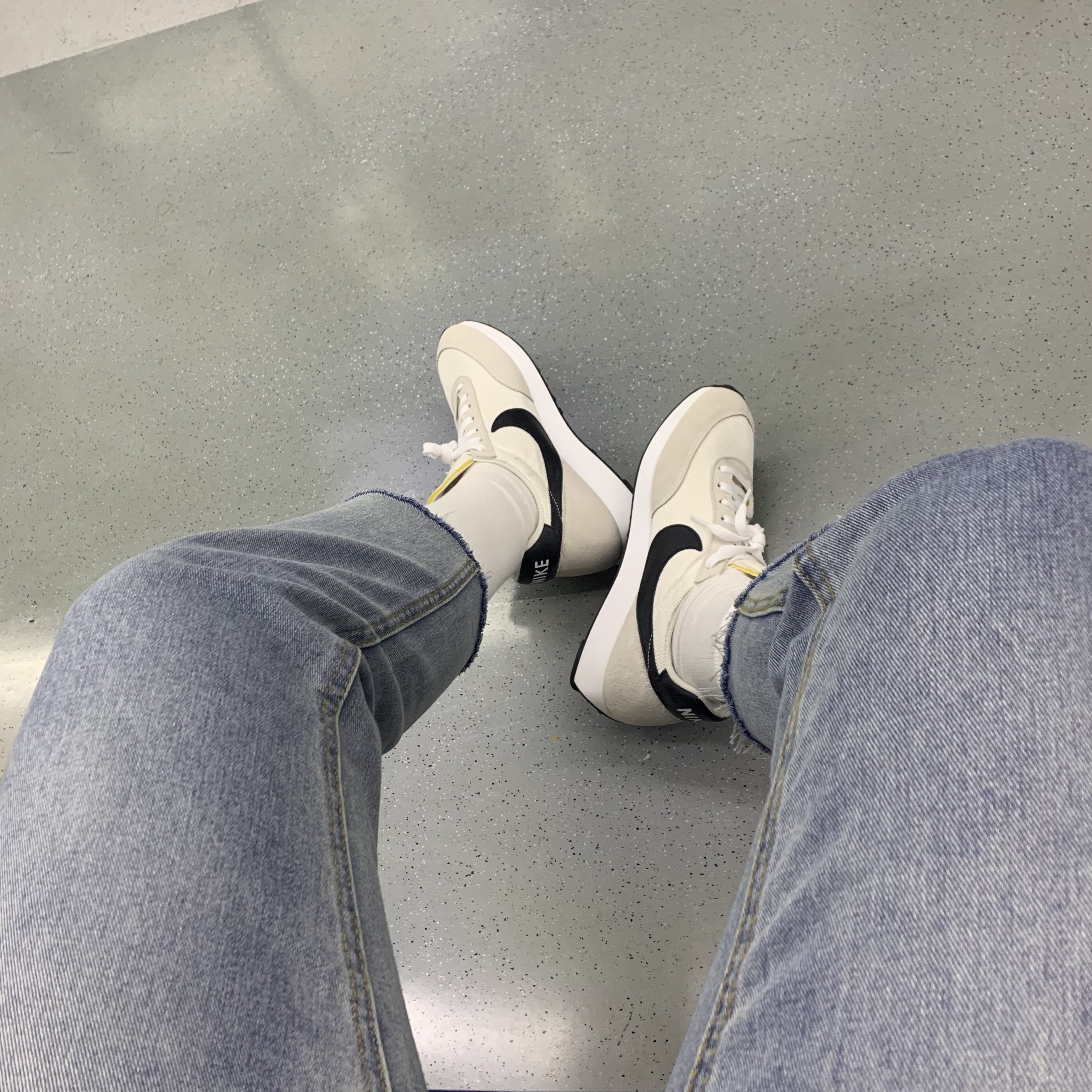 Nike Air Tailwind 79 White Phantom Black 착용 스타일 - 1