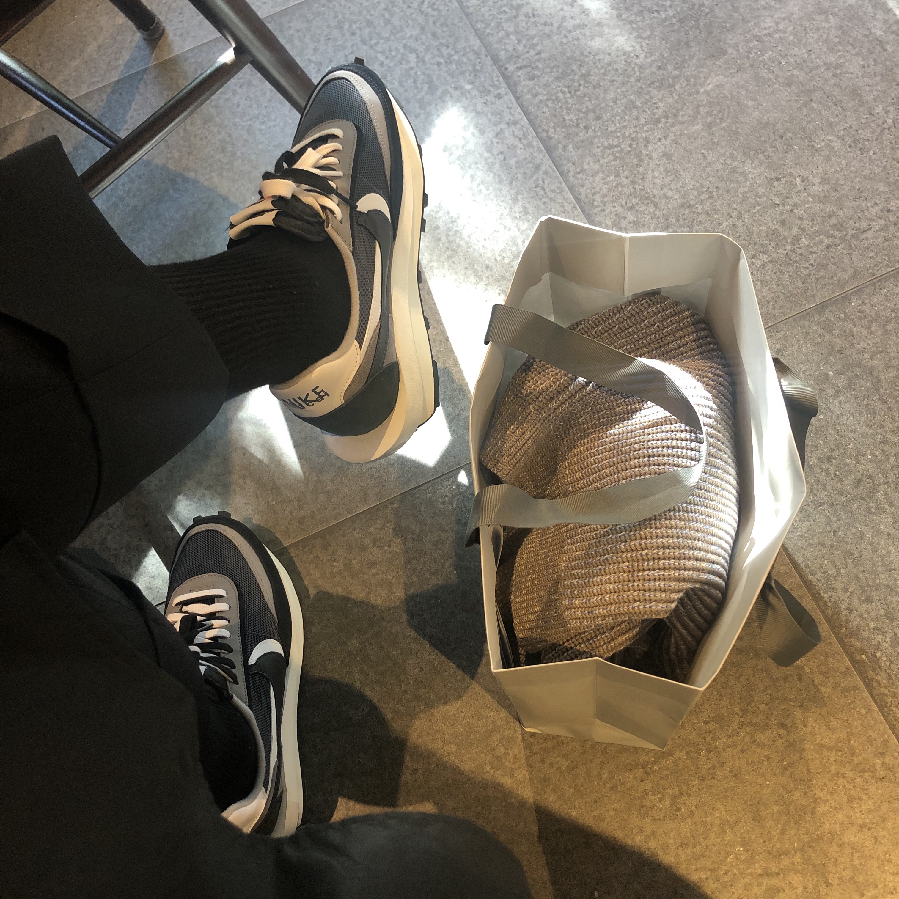 Nike x Sacai LDWaffle Black 착용 스타일