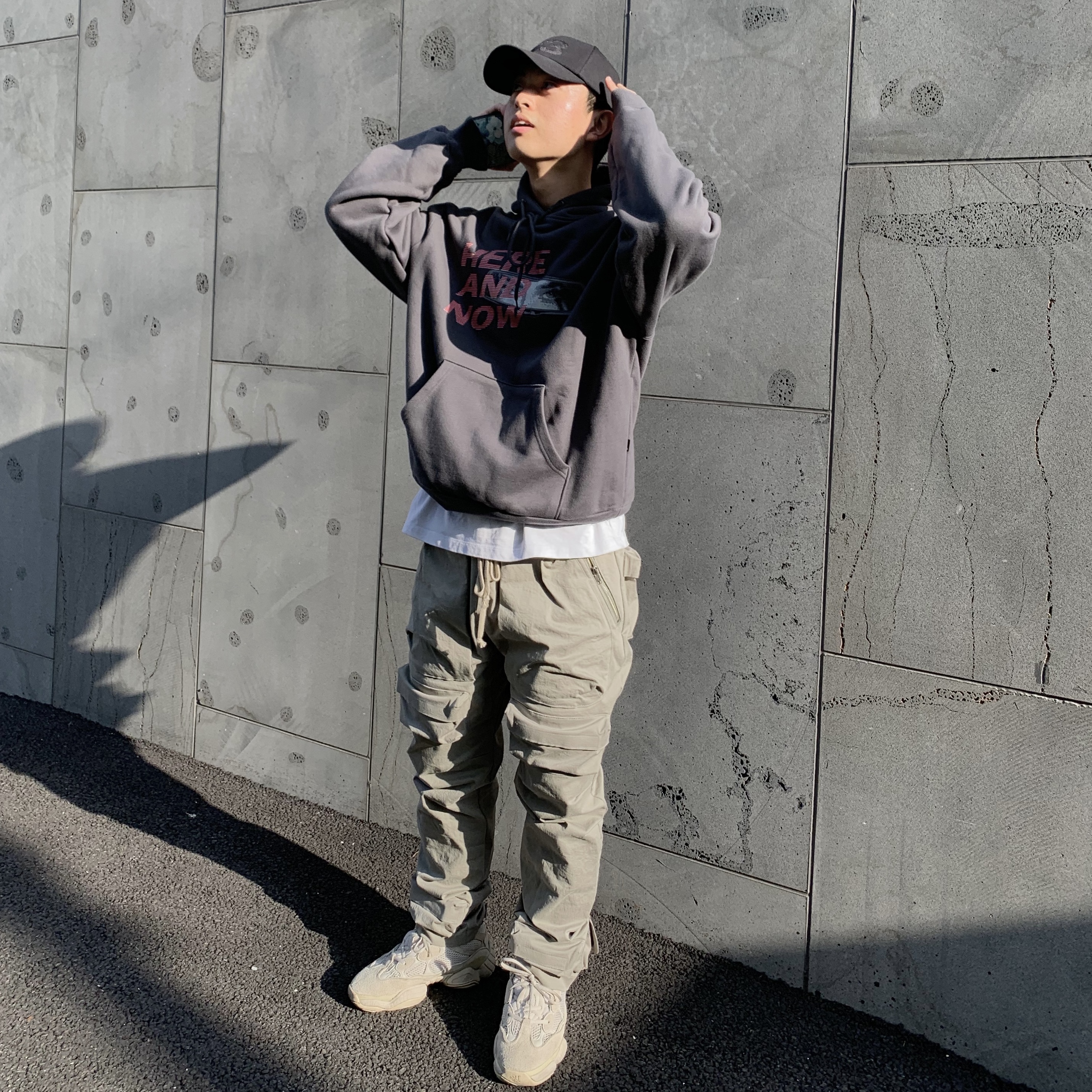 Adidas Yeezy 500 Blush 2018 착용 스타일
