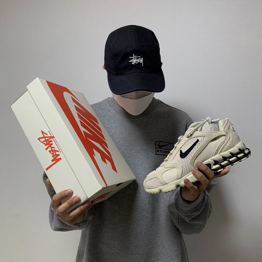 Nike x Stussy Air Zoom Spiridon Cage 2 Fossil 착용 스타일