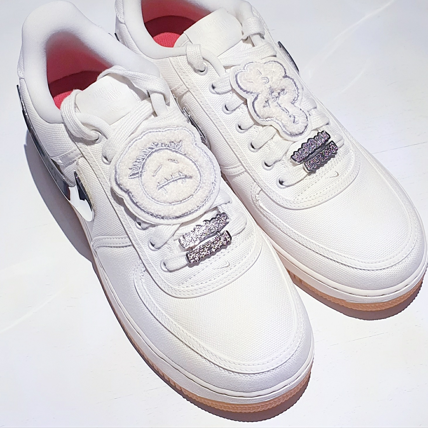Nike x Travis Scott Air Force 1 Low White 착용 스타일
