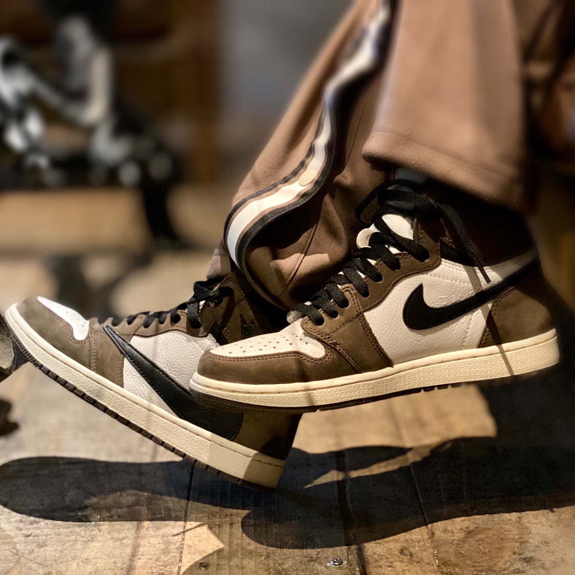 Jordan 1 x Travis Scott Retro High OG SP Mocha 착용 스타일