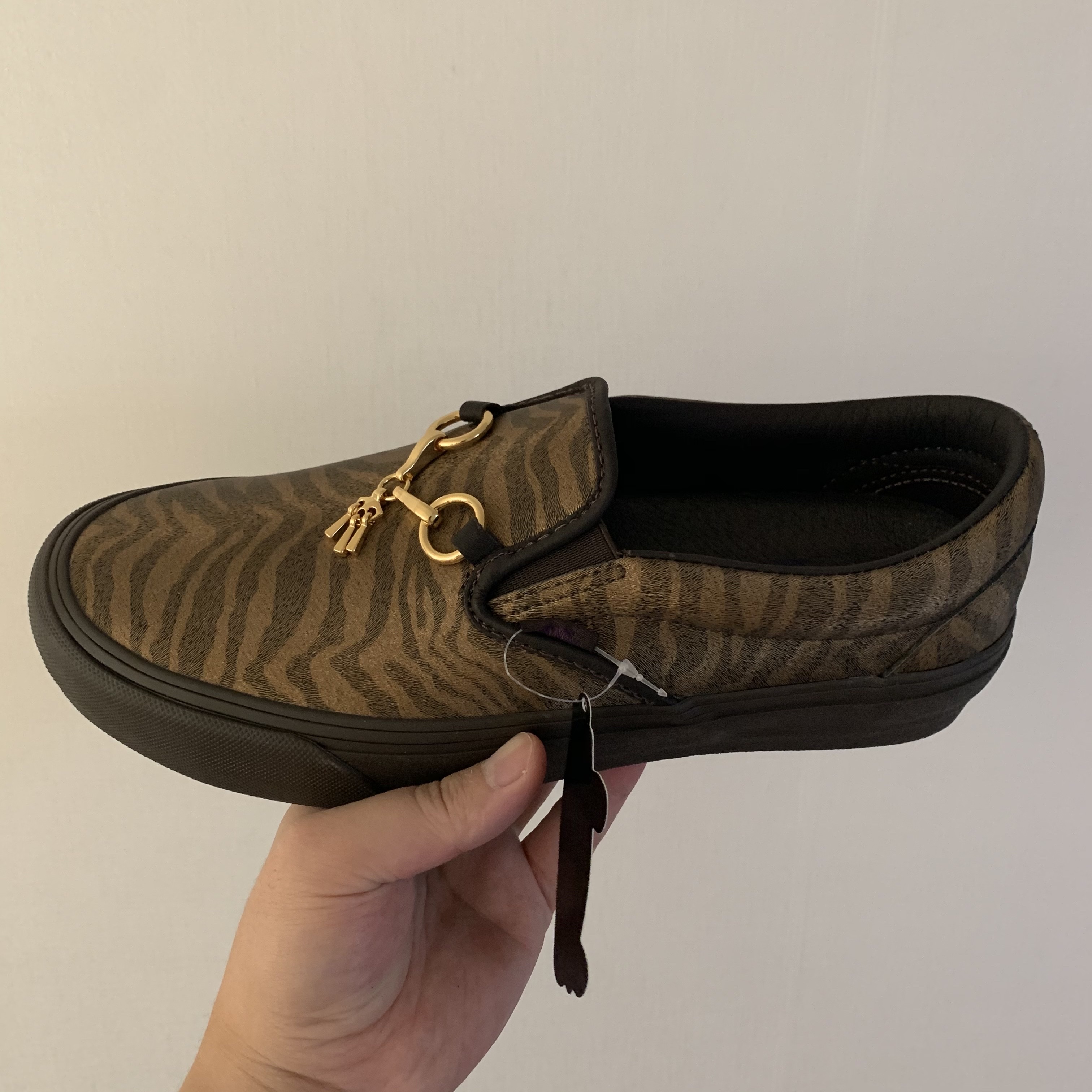 Vans Vault x Needles Classic Slip-On V Brown 착용 스타일