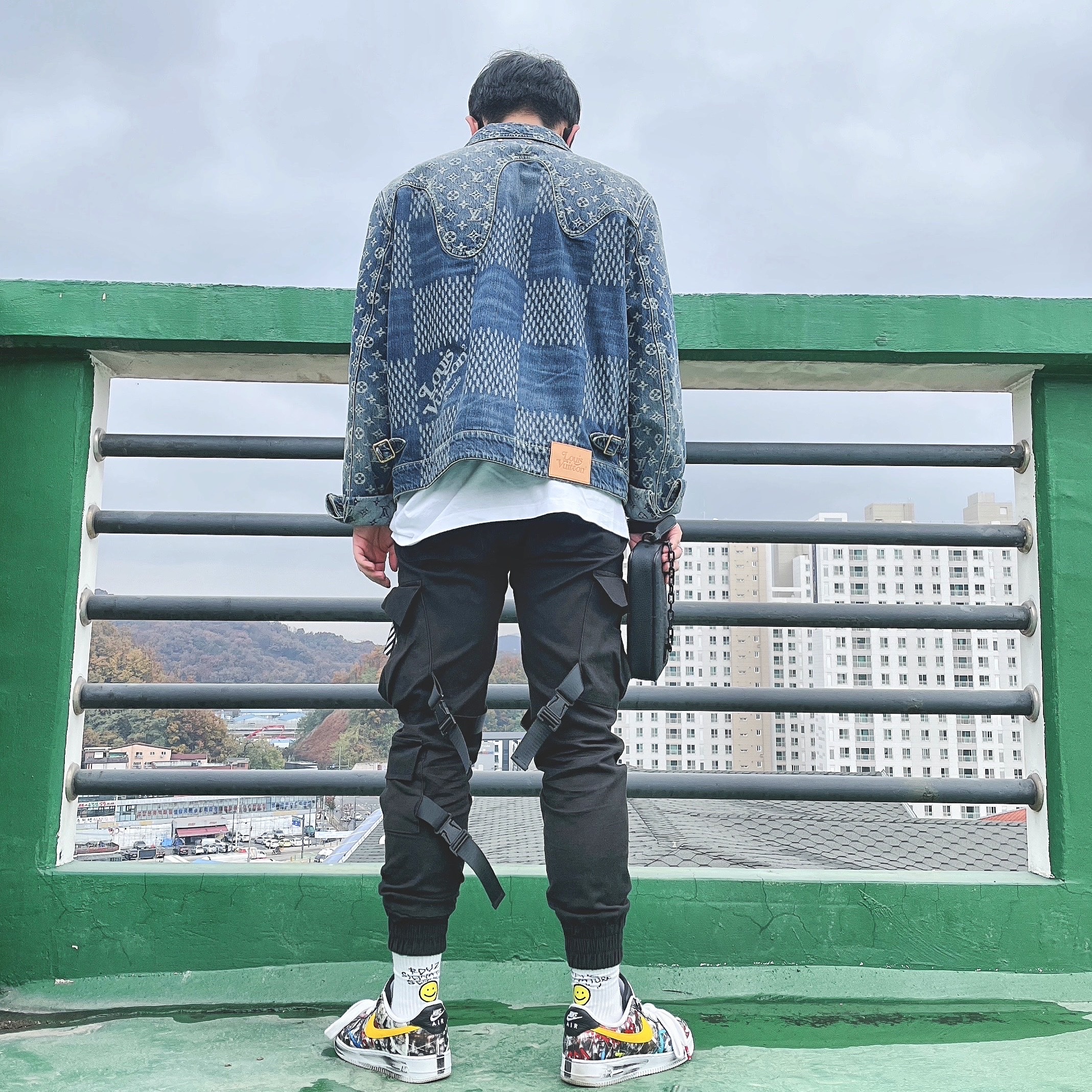 Nike x Peaceminusone Air Force 1 Low Para-Noise 착용 스타일 - 3