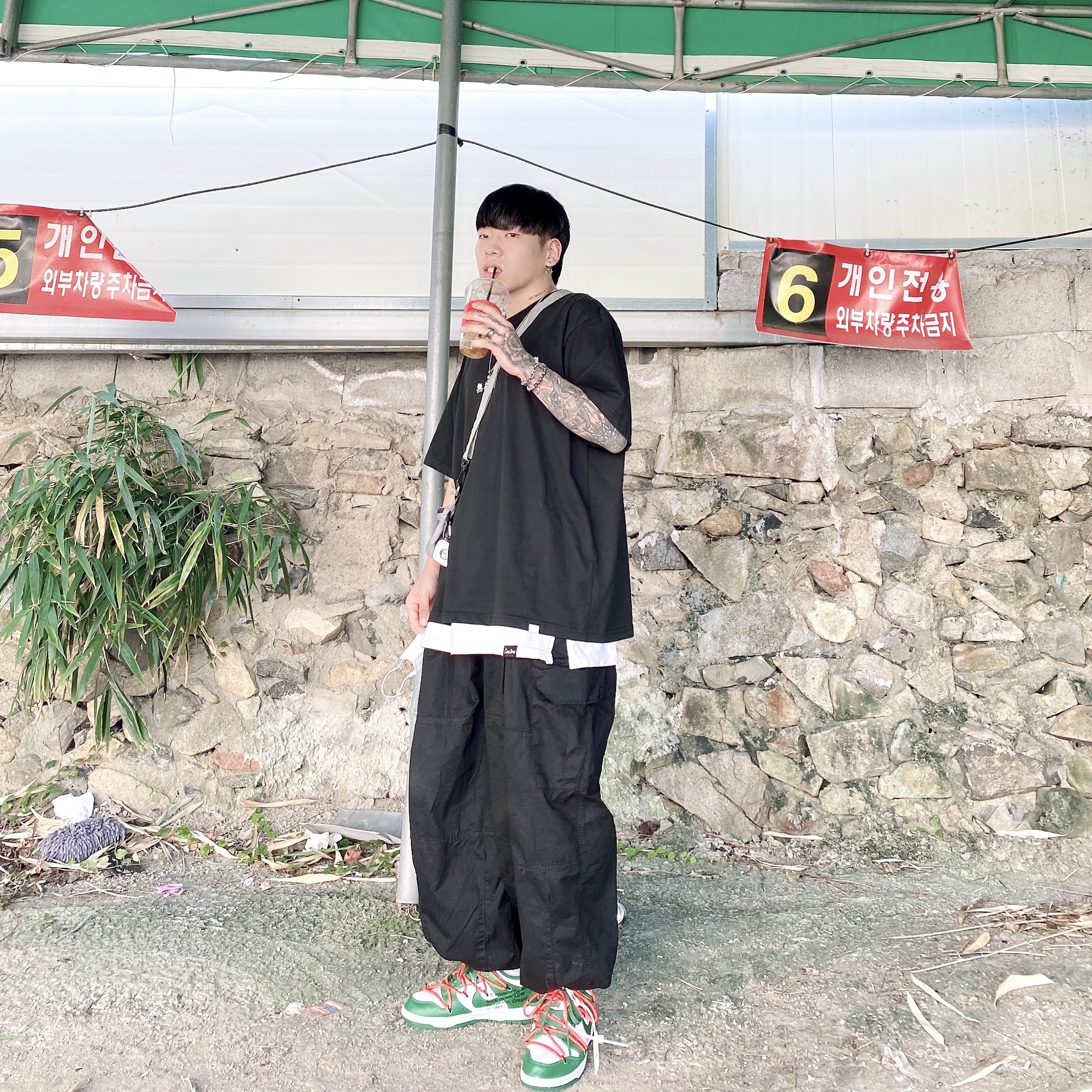 Nike x Off-White Dunk Low Pine Green 착용 스타일
