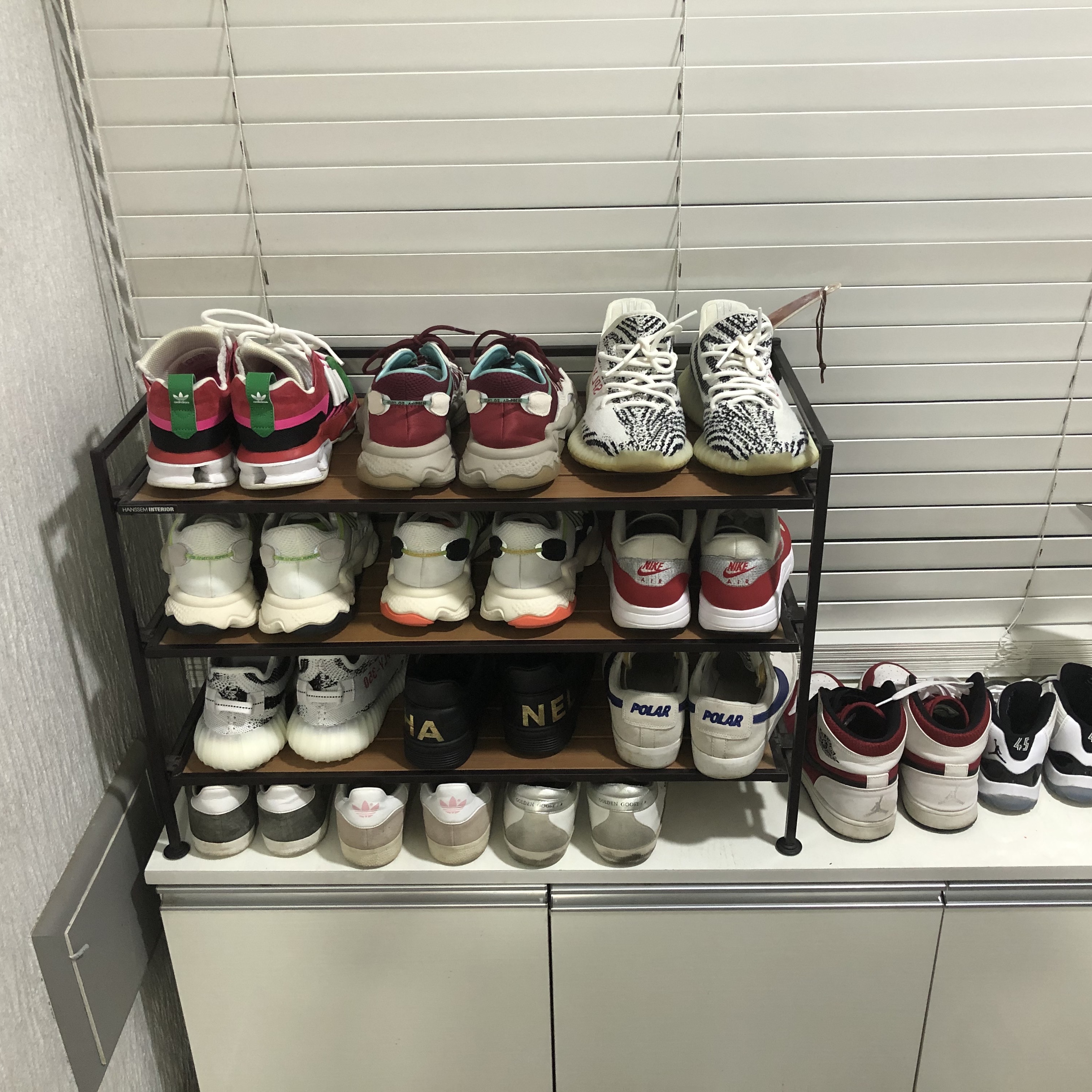 Nike x Fear of God Air Fear of God Raid Light Bone, Jordan 1 Retro High OG Pine Green Black 착용 스타일 - 3