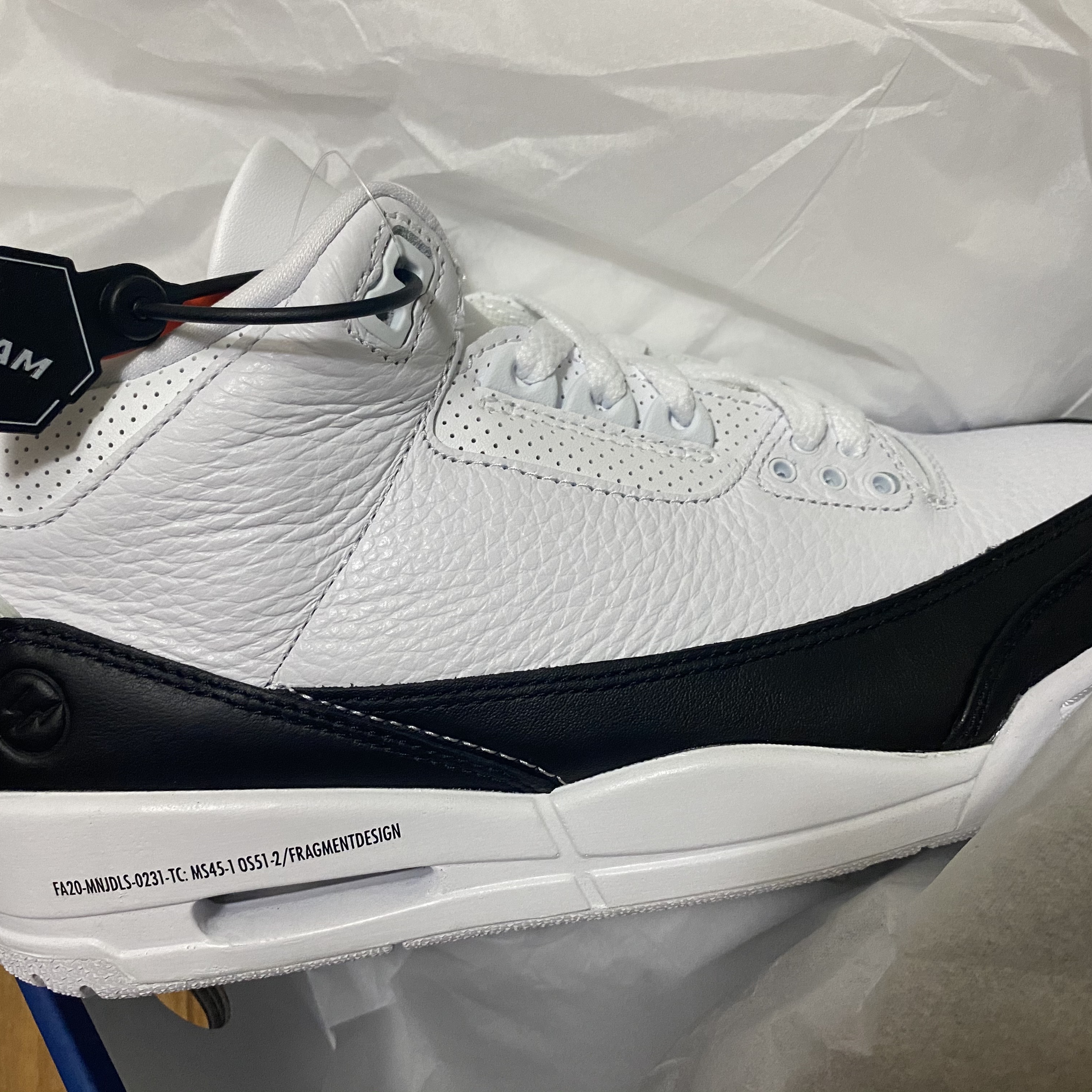 Jordan 3 x Fragment Retro SP White Black 착용 스타일 - 1