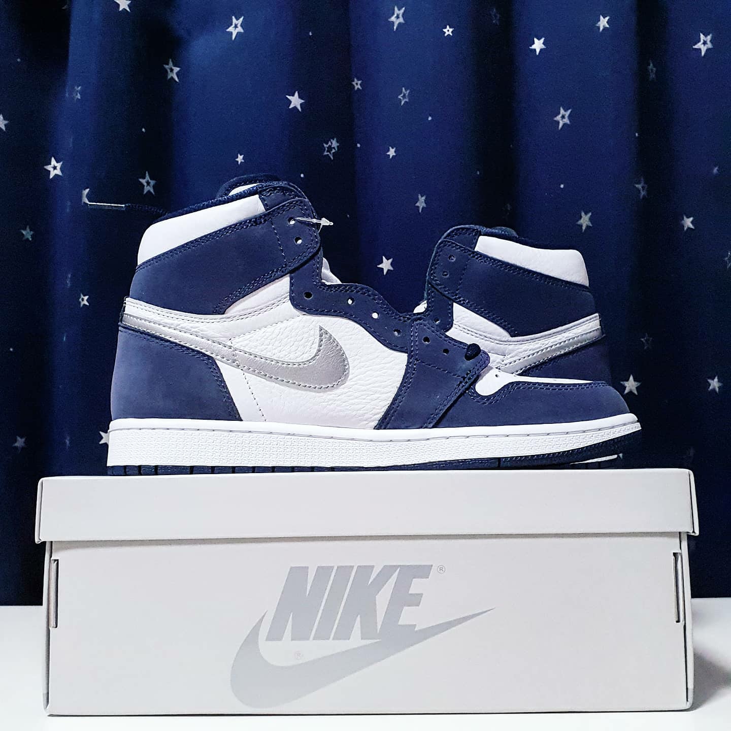 Jordan 1 Retro High OG CO.JP Midnight Navy 착용 스타일 - 2