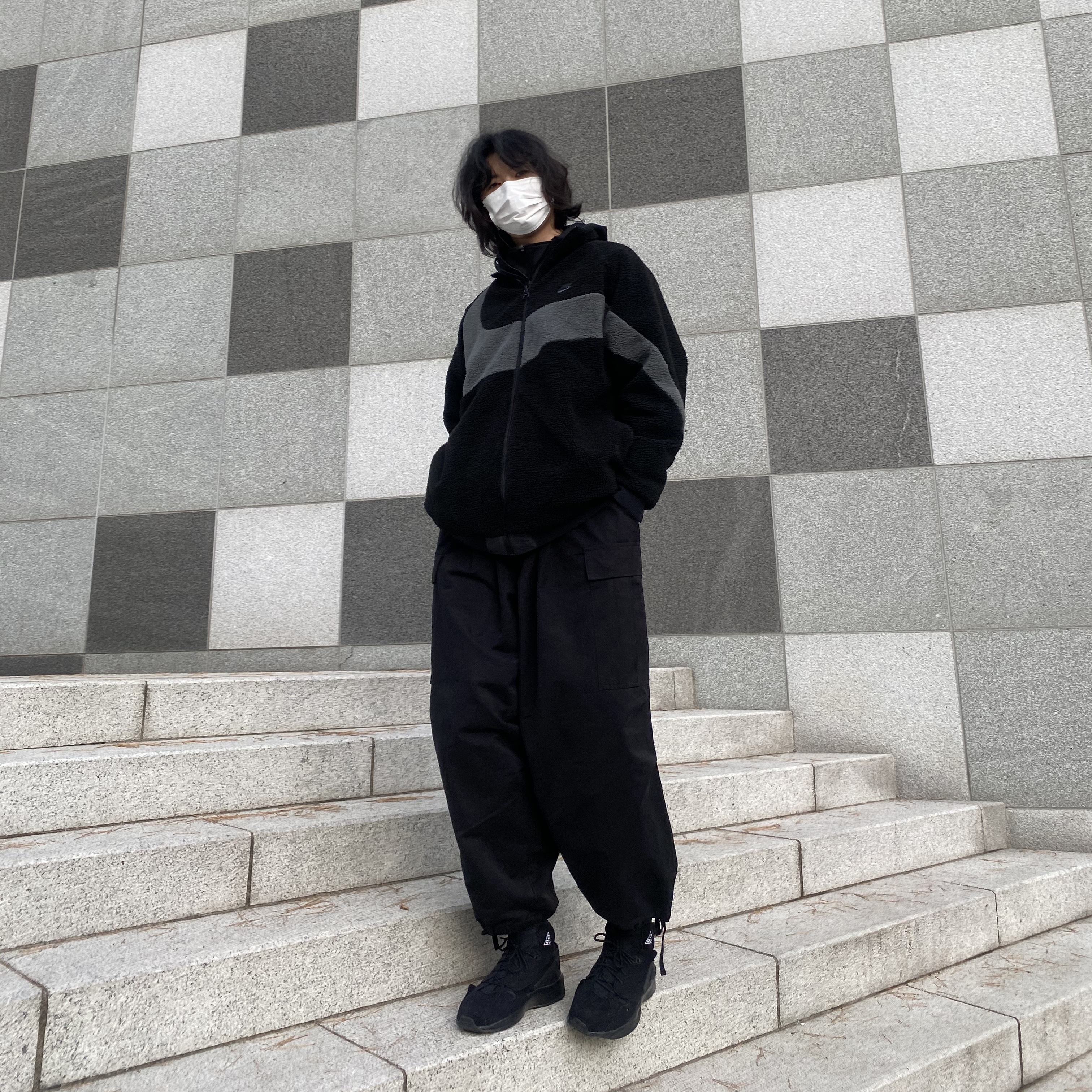 Nike x Comme des Garcons Homme Plus Air Mowabb Black 착용 스타일 - 1