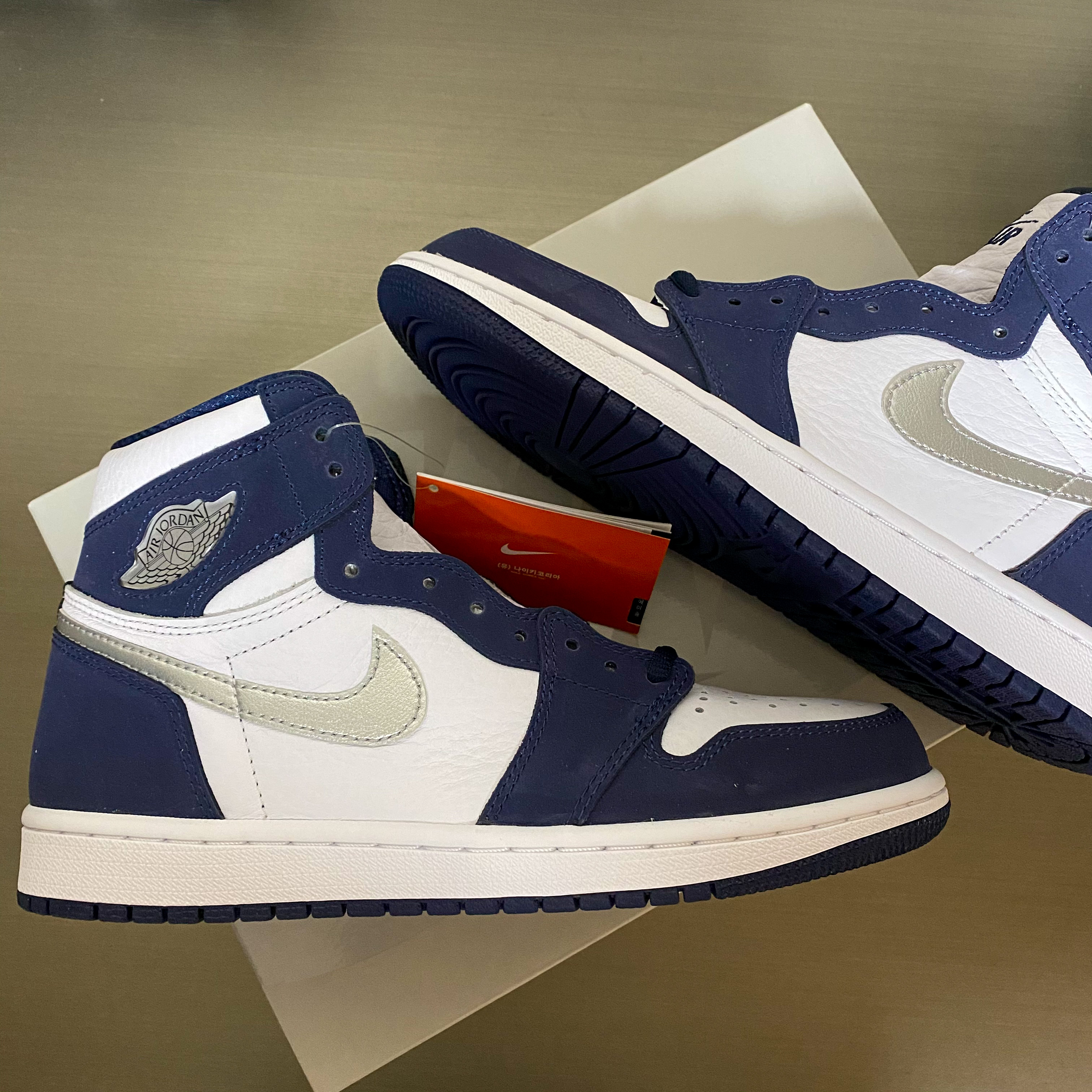 Jordan 1 Retro High OG CO.JP Midnight Navy 착용 스타일