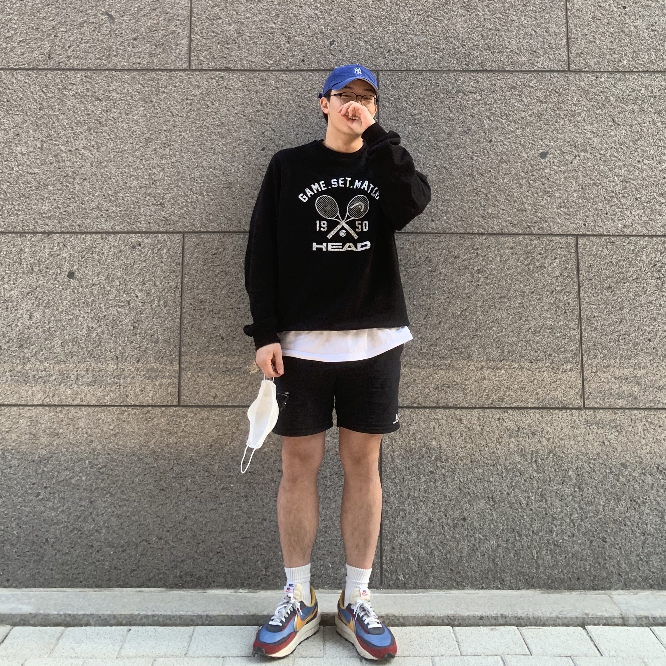 Nike x Sacai LDWaffle Blue Multi 착용 스타일