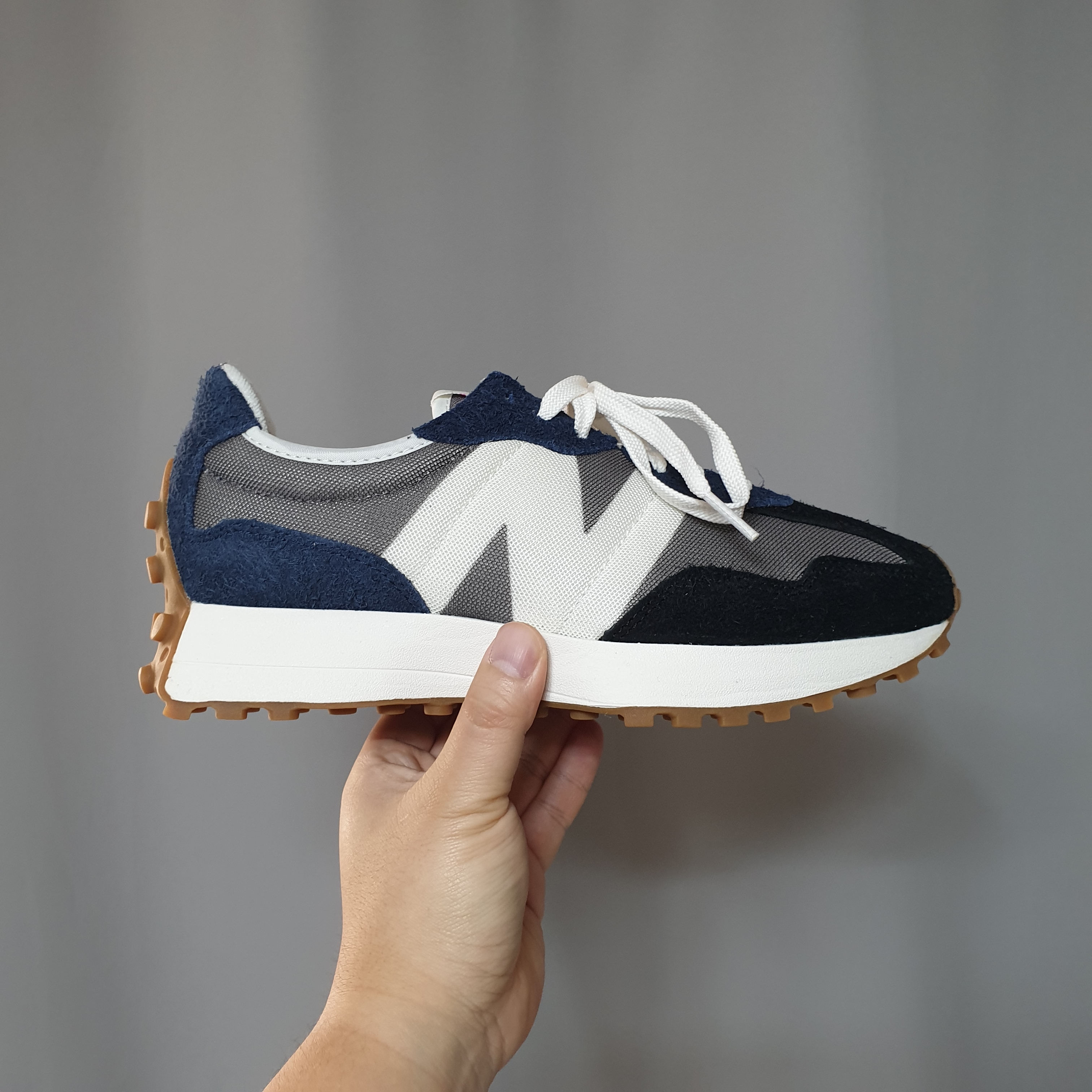 New Balance 327 Castlerock 착용 스타일 - 3