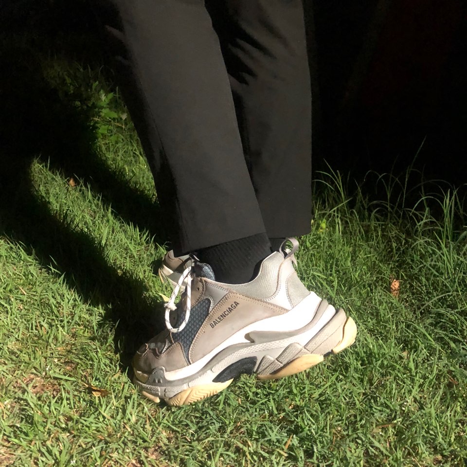Balenciaga Triple S Grey 2018 착용 스타일