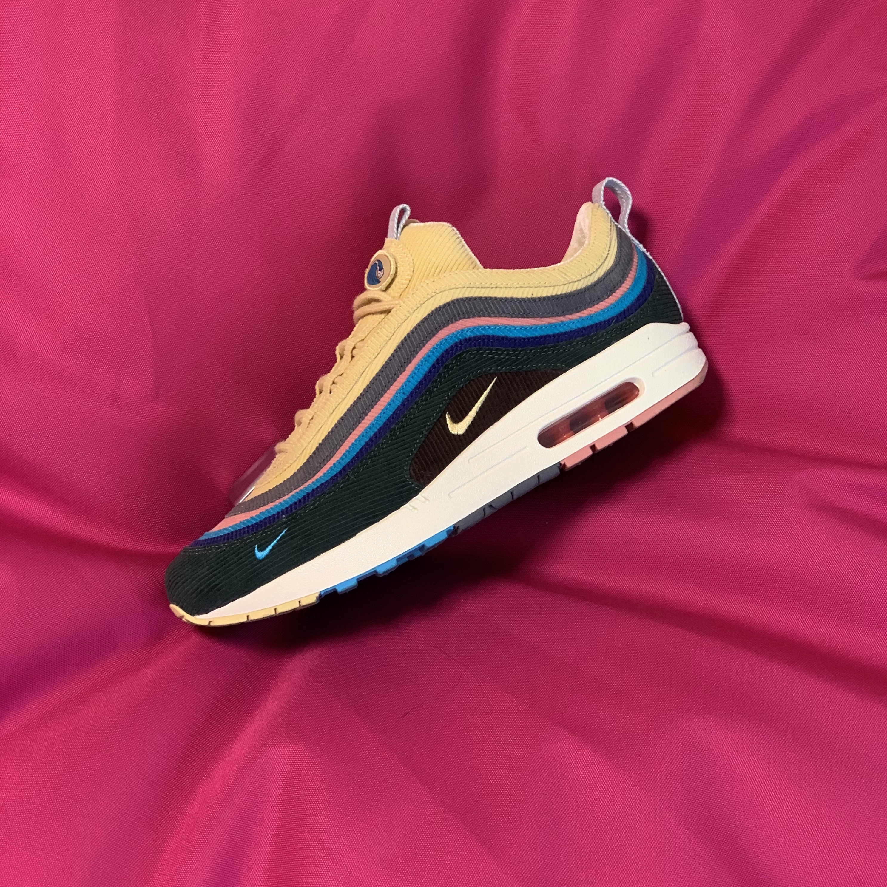 Nike x Sean Wotherspoon Air Max 1/97 착용 스타일