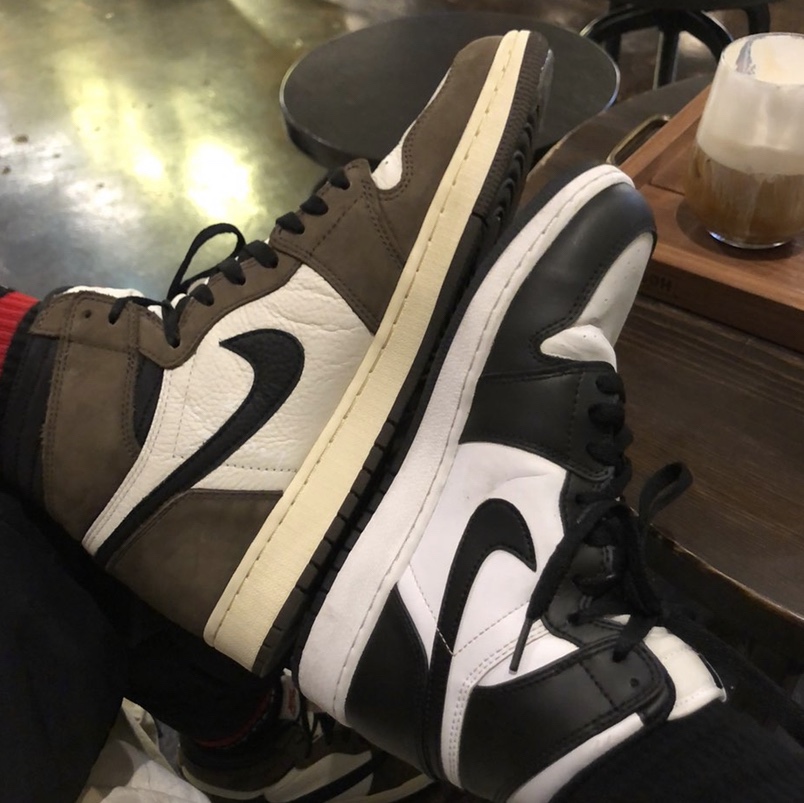 Jordan 1 x Travis Scott Retro High OG SP Mocha, (GS) Jordan 1 Retro High OG Black White 2014 착용 스타일