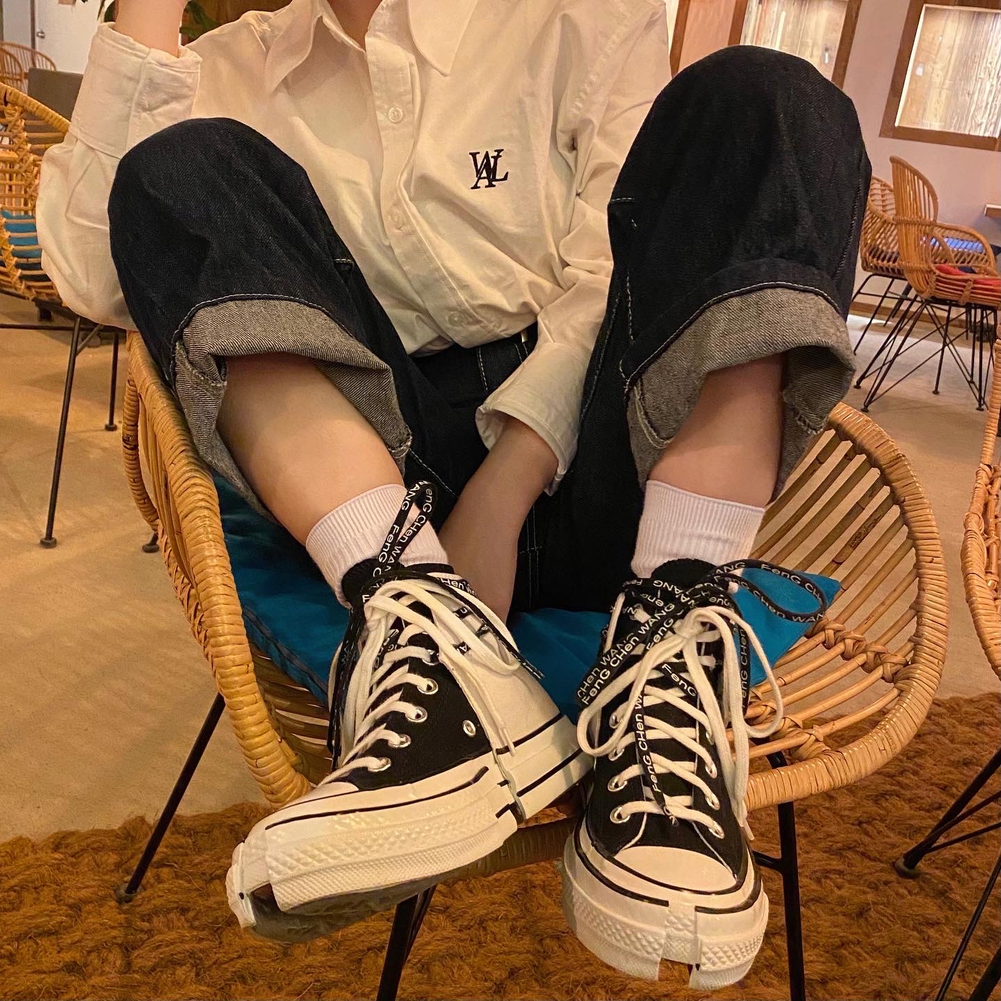 Converse x Feng Chen Wang Chuck 70 2-in-1 Natural Ivory Black 착용 스타일 - 1
