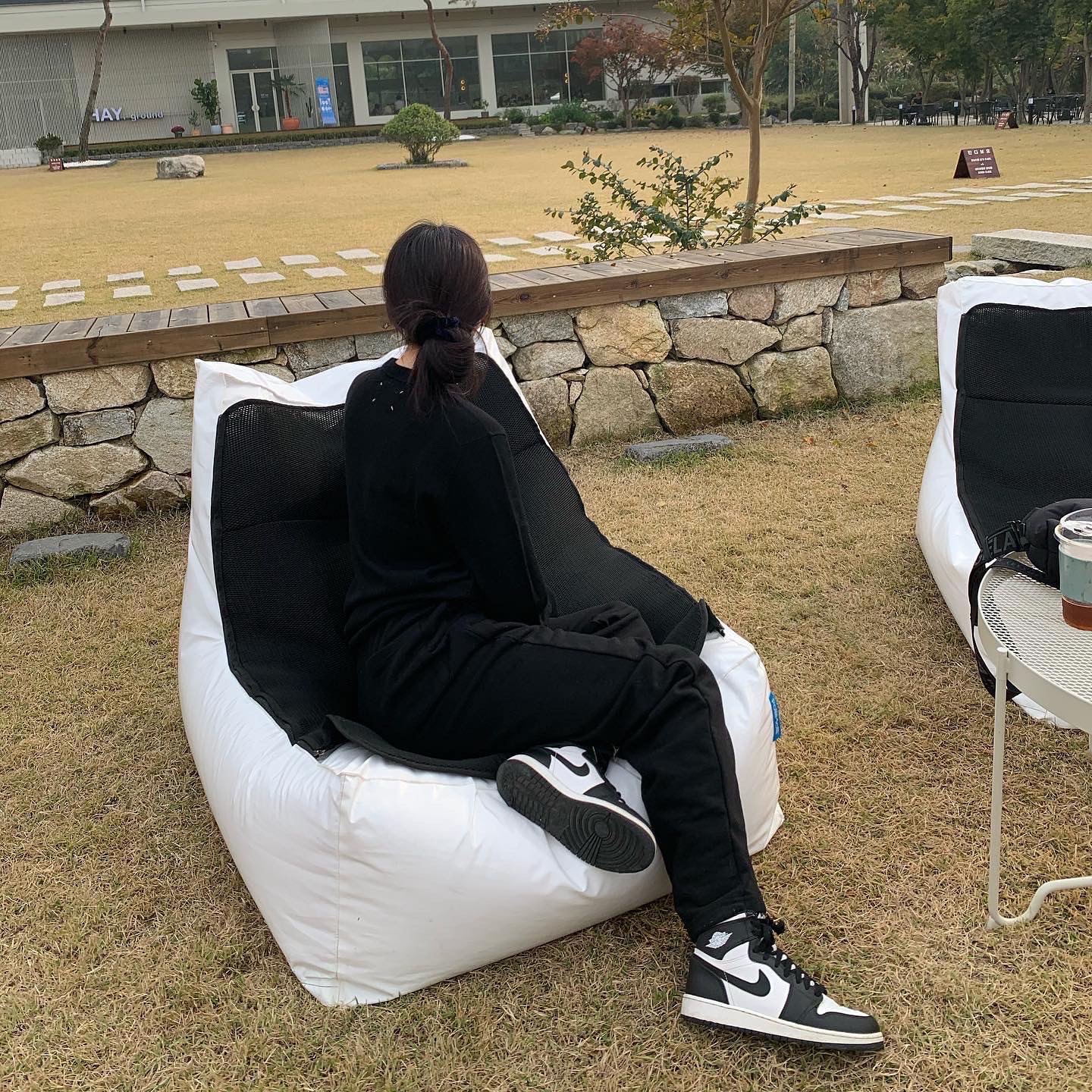 Jordan 1 Retro High OG Black White 2014 착용 스타일 - 2