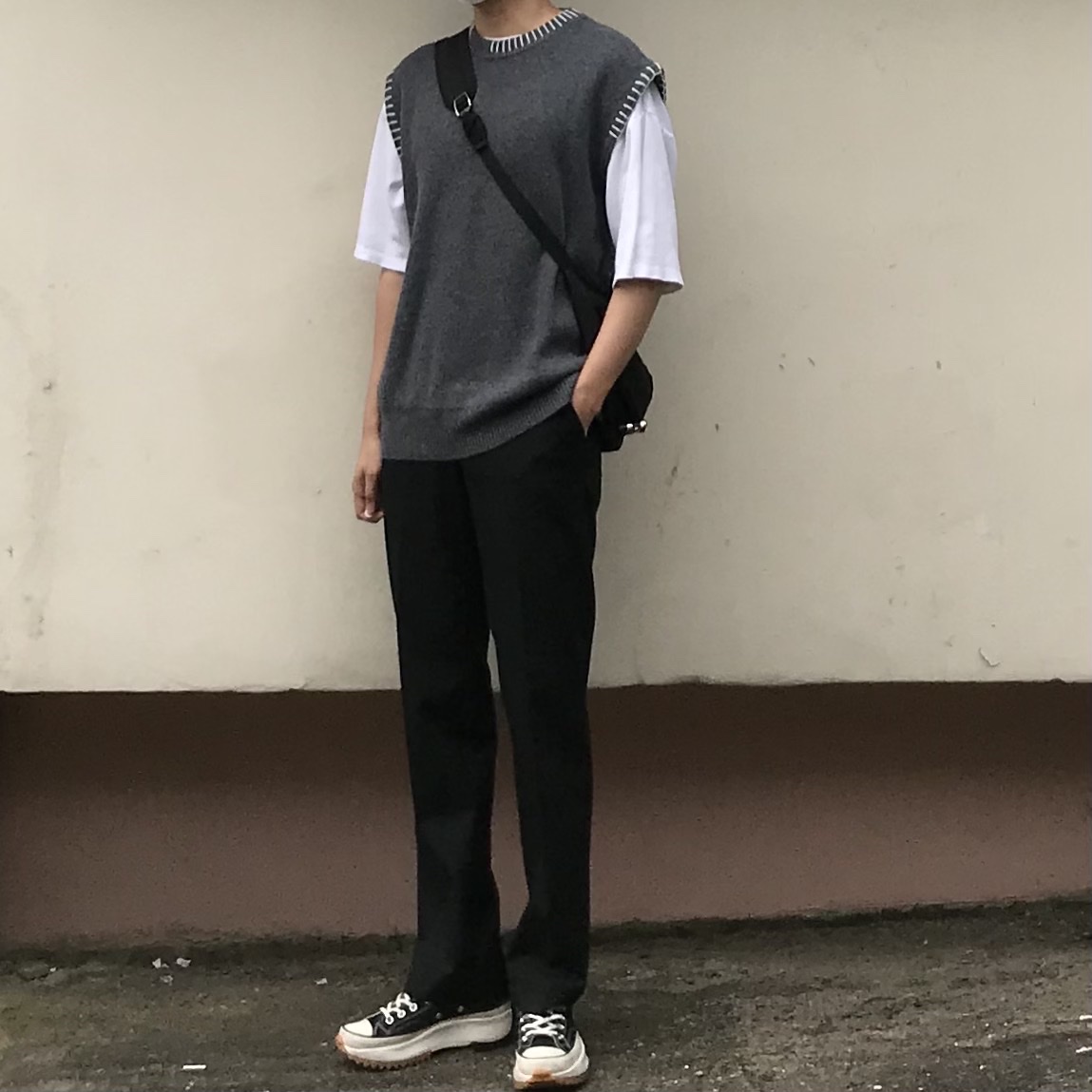 Converse x JW Anderson Run Star Hike Hi Black 착용 스타일 - 1