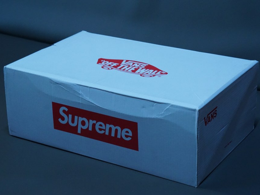Vans x Supreme Half Cab Pro White 착용 스타일 - 5