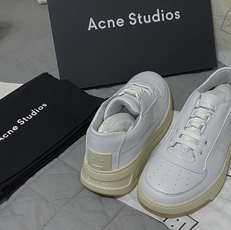 (W) Acne Studios Steffey Lace Up Sneakers White - 21SS 착용 스타일