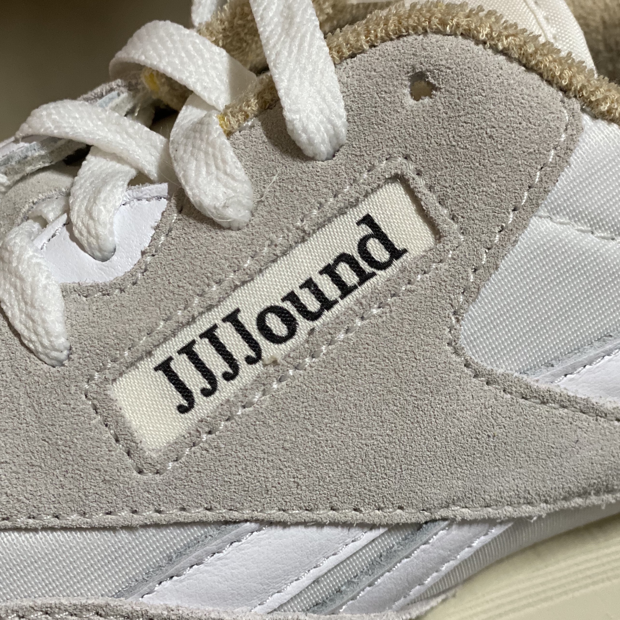 Reebok x JJJJound Classic Nylon White 착용 스타일