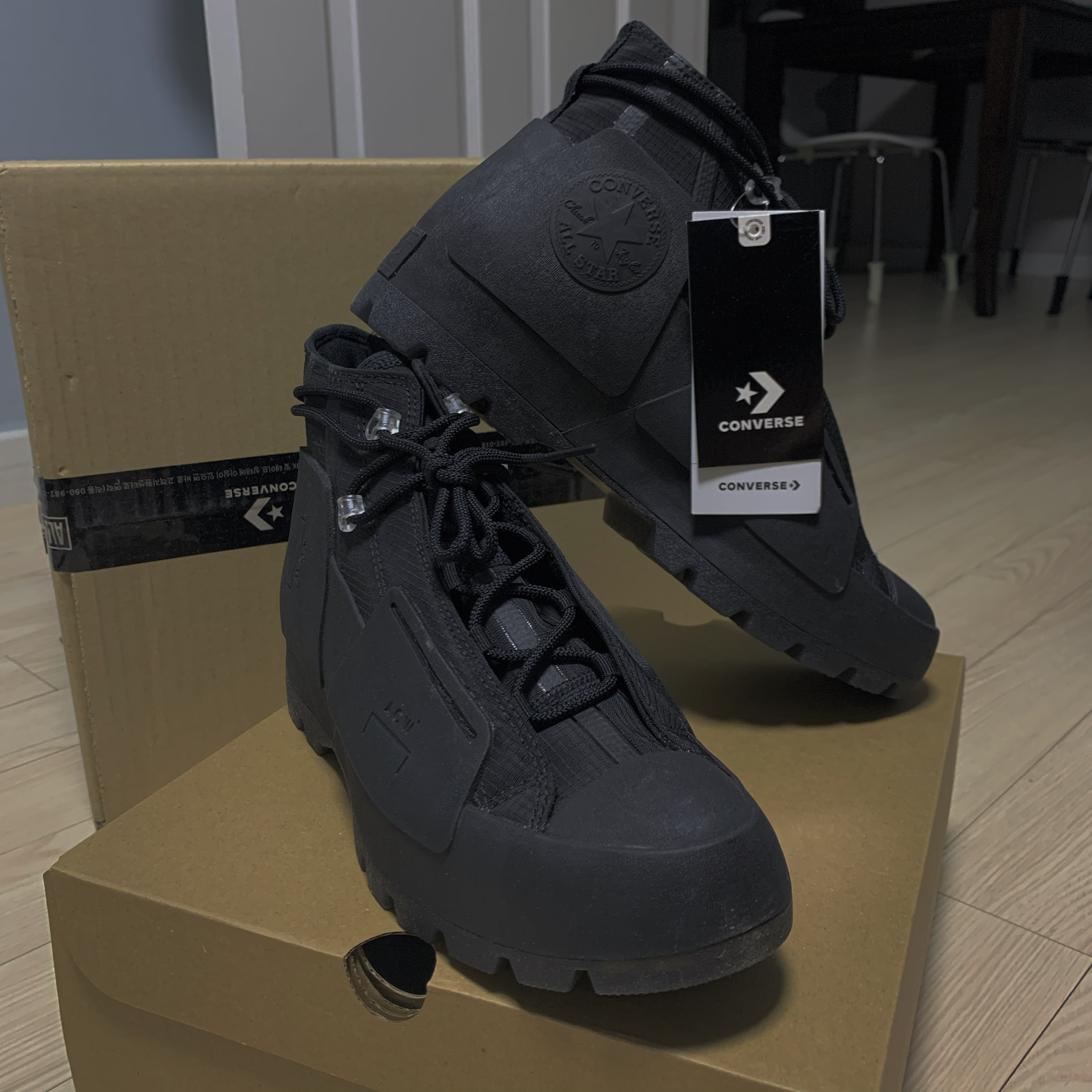 Converse x A-Cold-Wall Chuck Taylor All Star Lugged High Black 착용 스타일