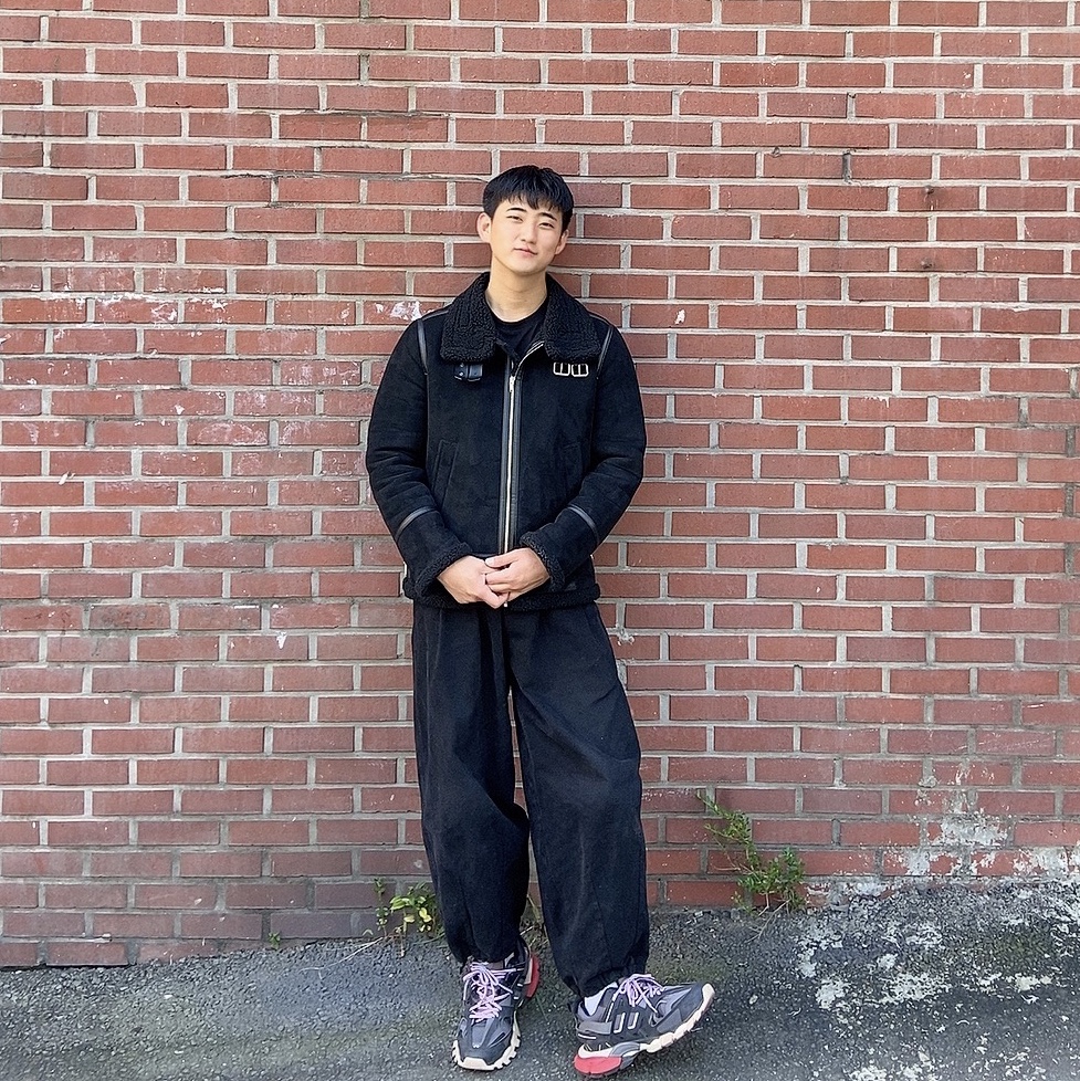 Balenciaga Track Sneakers Black Red 2019 착용 스타일