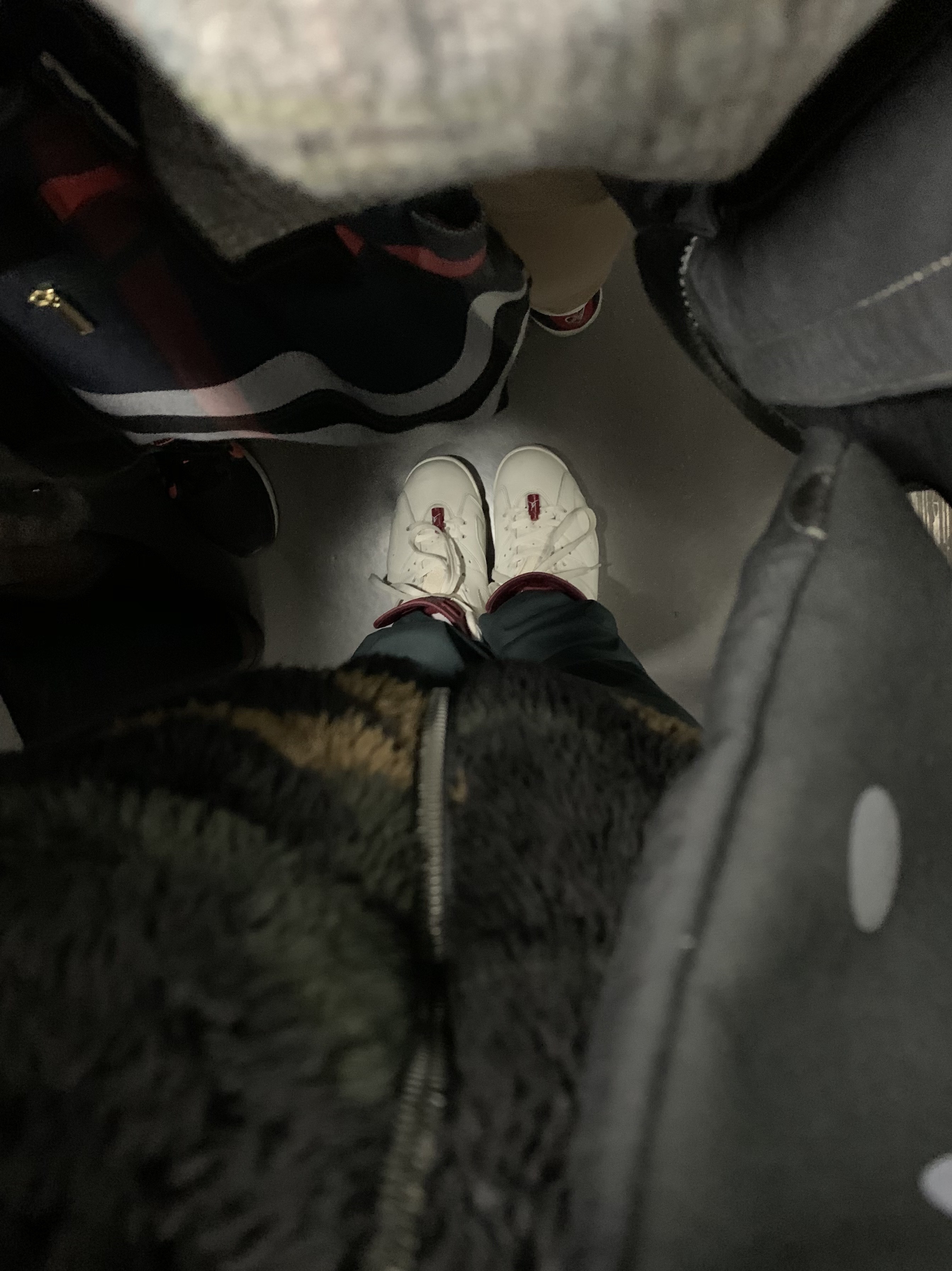Jordan 6 Retro Maroon 2015 착용 스타일