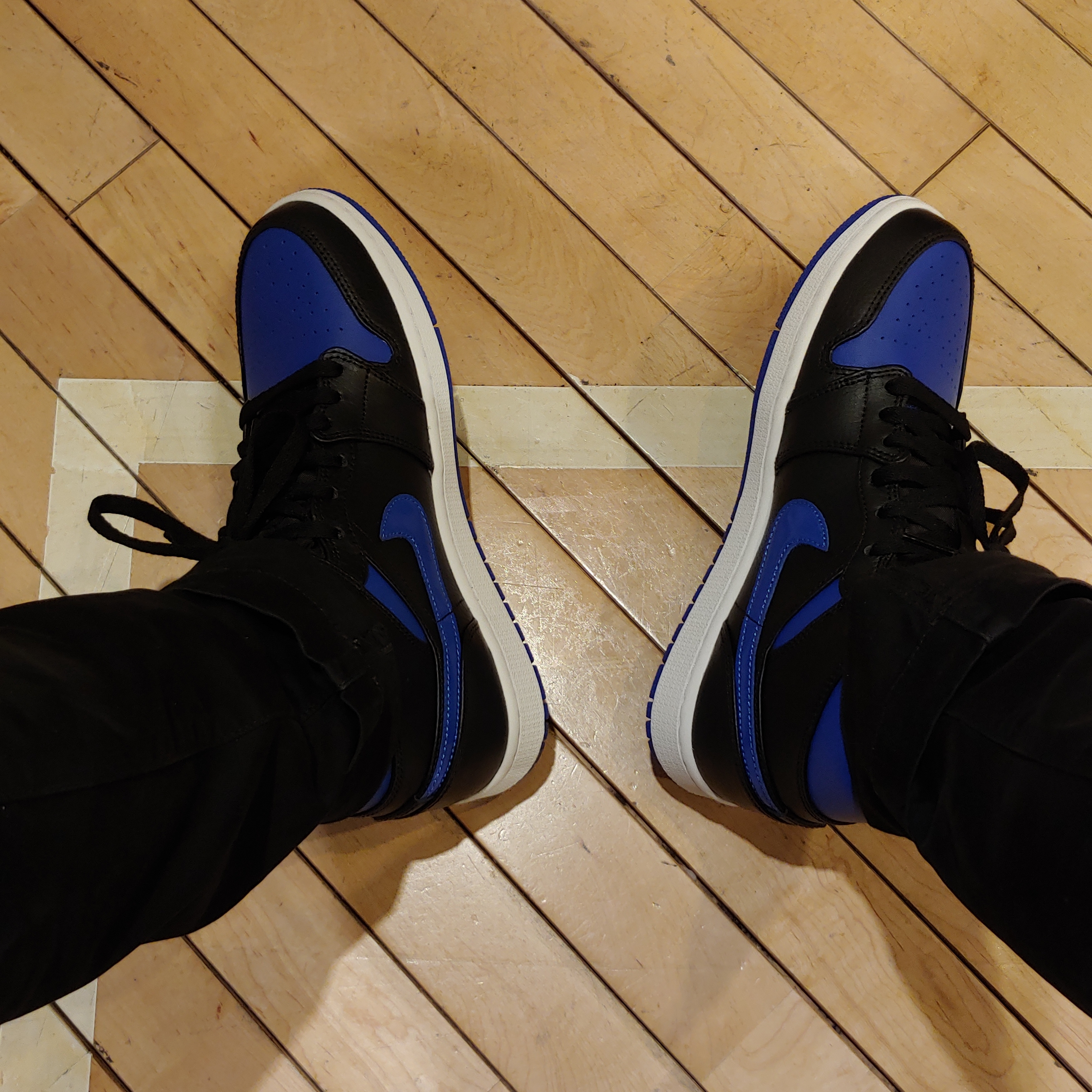Jordan 1 Mid Royal 2020 착용 스타일