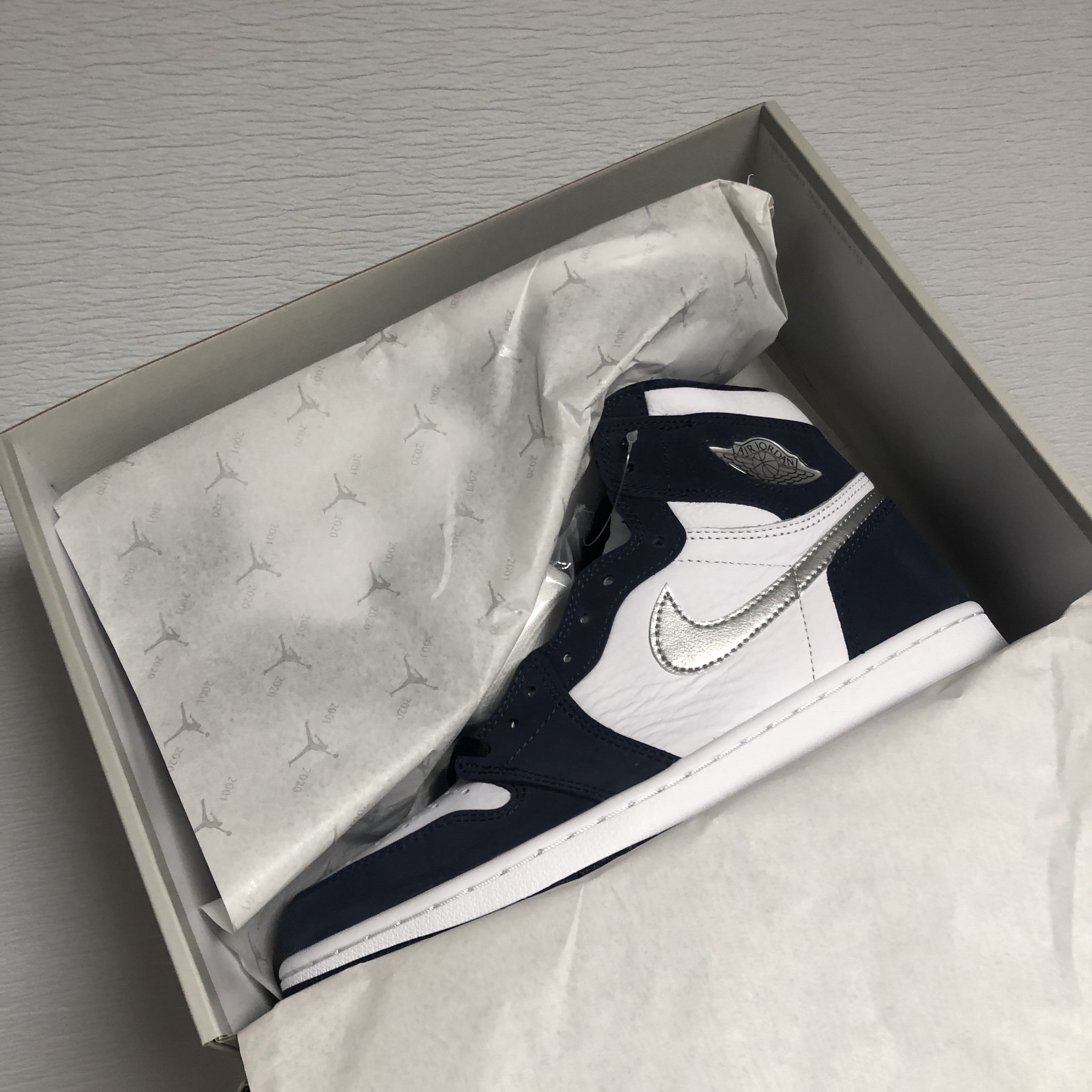 Jordan 1 Retro High OG CO.JP Midnight Navy 착용 스타일 - 2