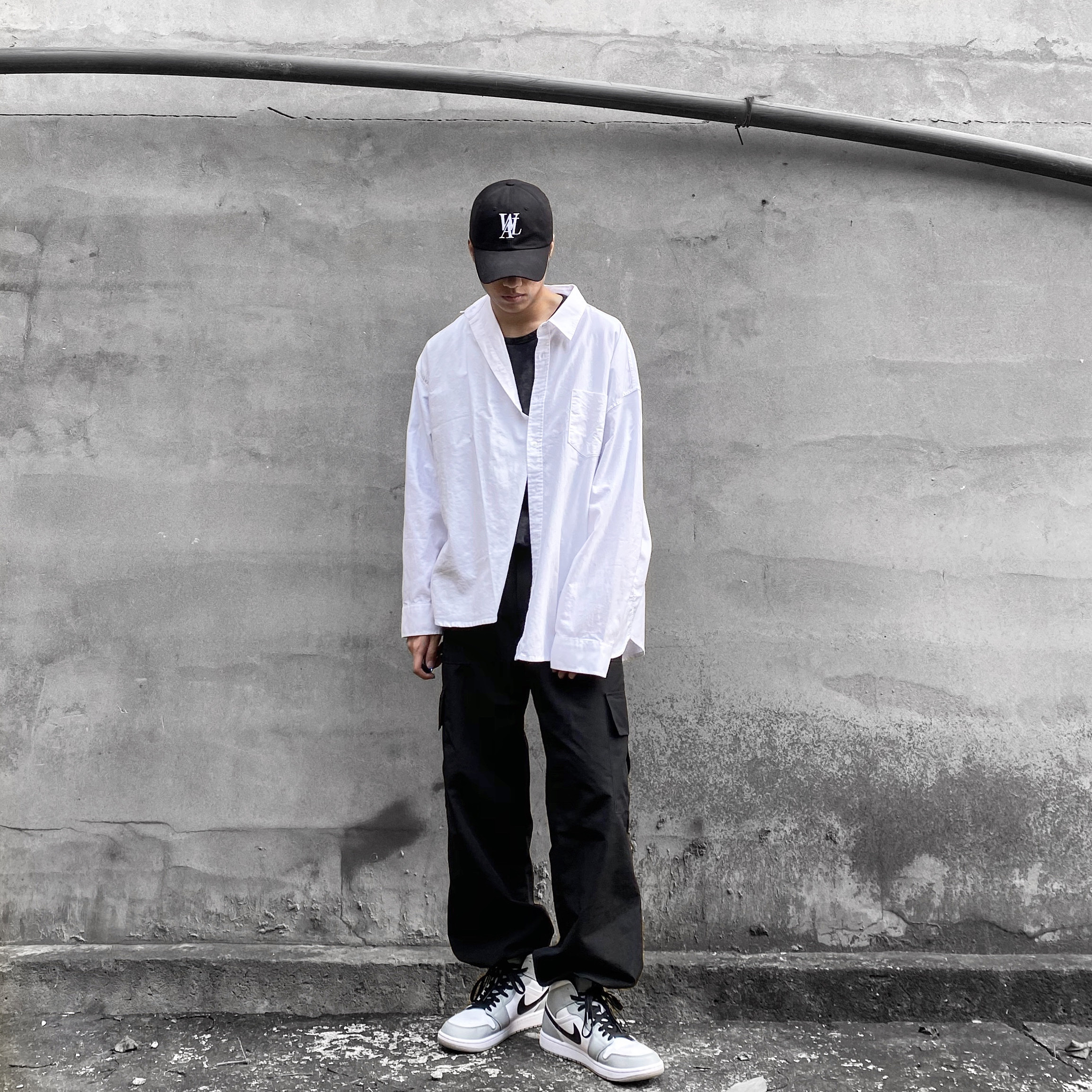 Jordan 1 Mid Light Smoke Grey 착용 스타일